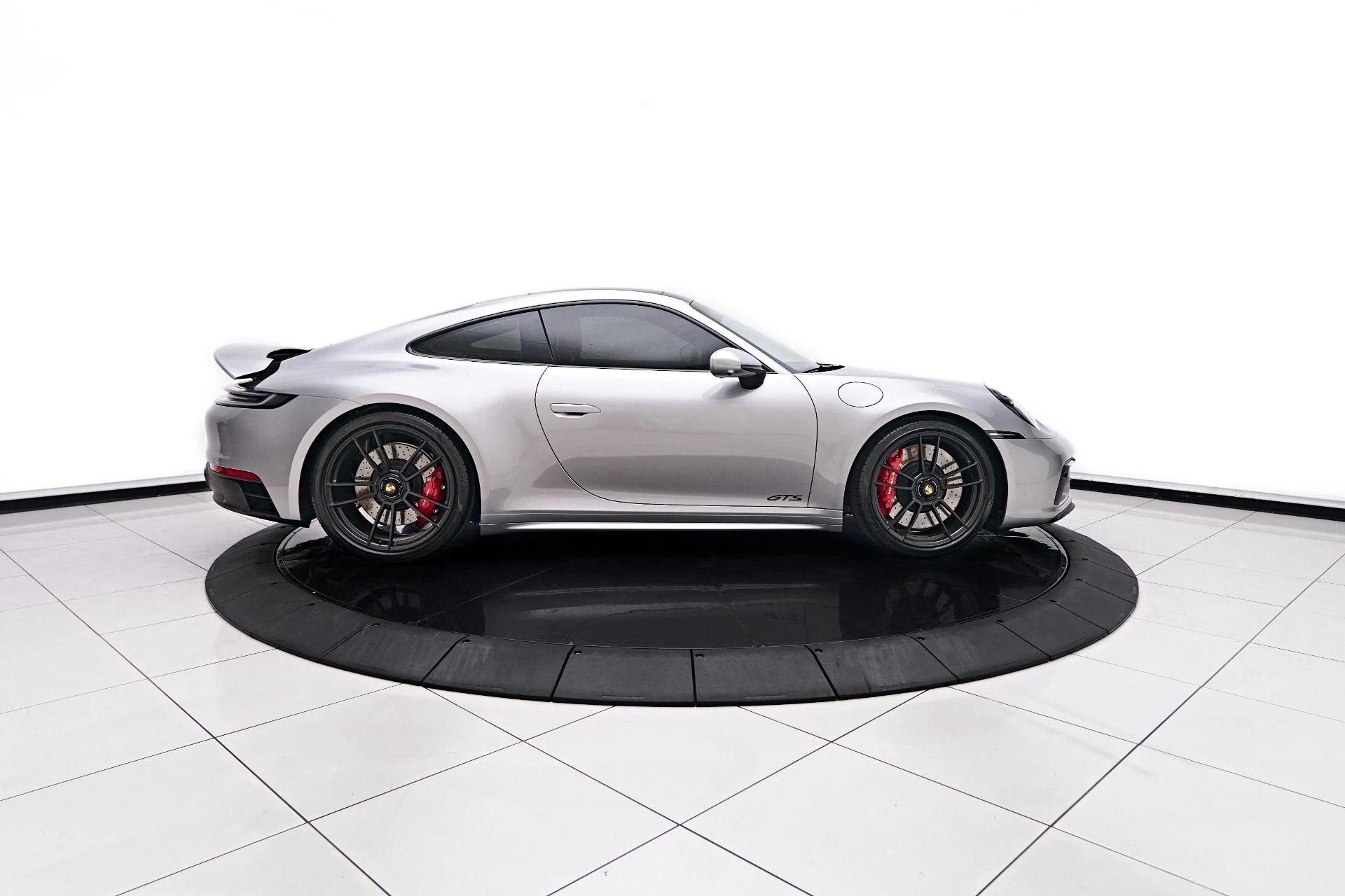 mph015_140302417_Used_2024_Porsche_911_Carrera_4_GTS_1753409003_f4be684016