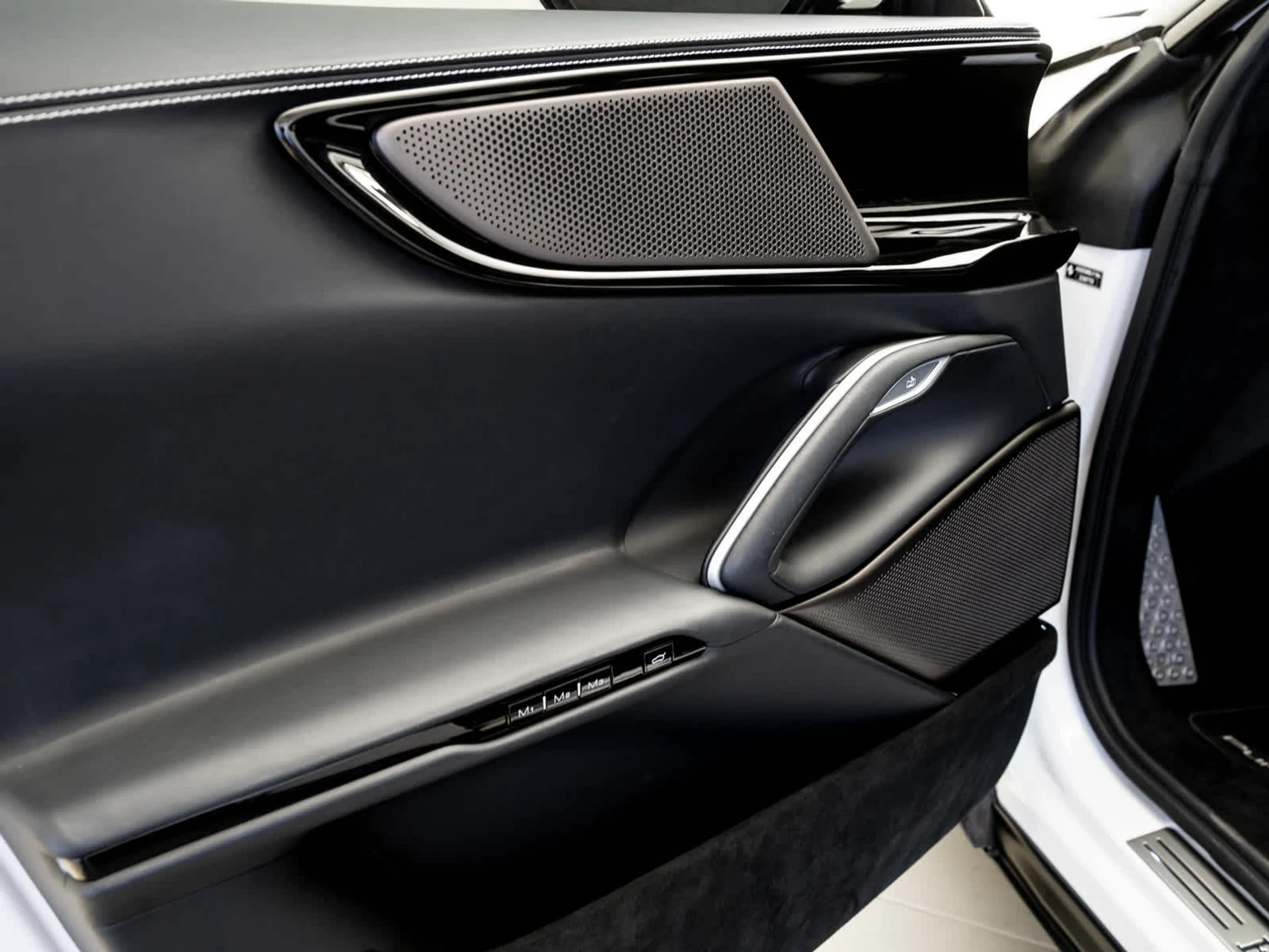 mph015_1408615502_272831b04856438a5d789b3f980051dex_6253bc8181