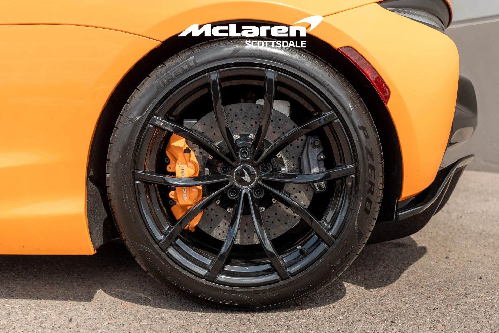 mph015_1415673531_Used_2024_MCLAREN_ARTURA_1753255131_f570a5f9a5