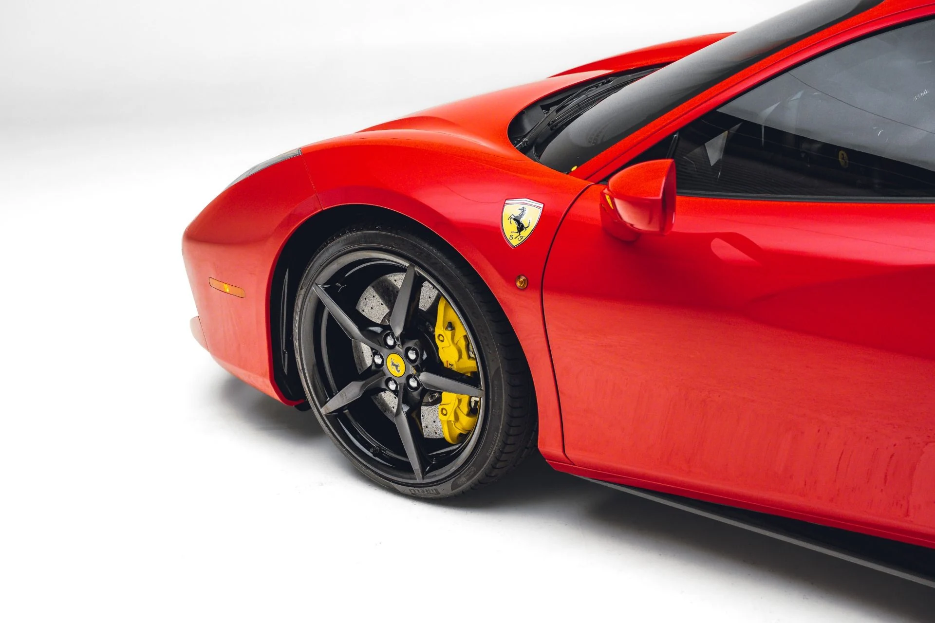 mph015_1418408931_Used_2017_Ferrari_488_GTB_1781799285_b51889b811
