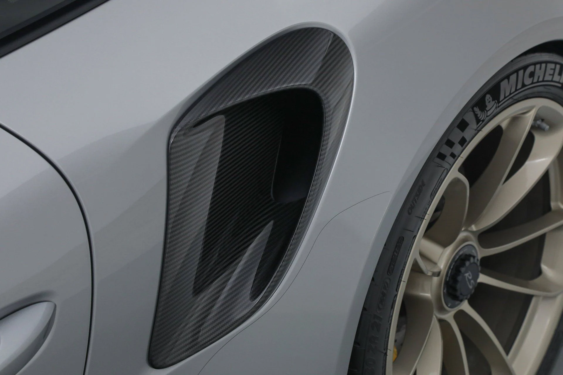 mph015_142065479_a5d6c28a27401402190cc0ba84bf67f4_5dfda9fc78