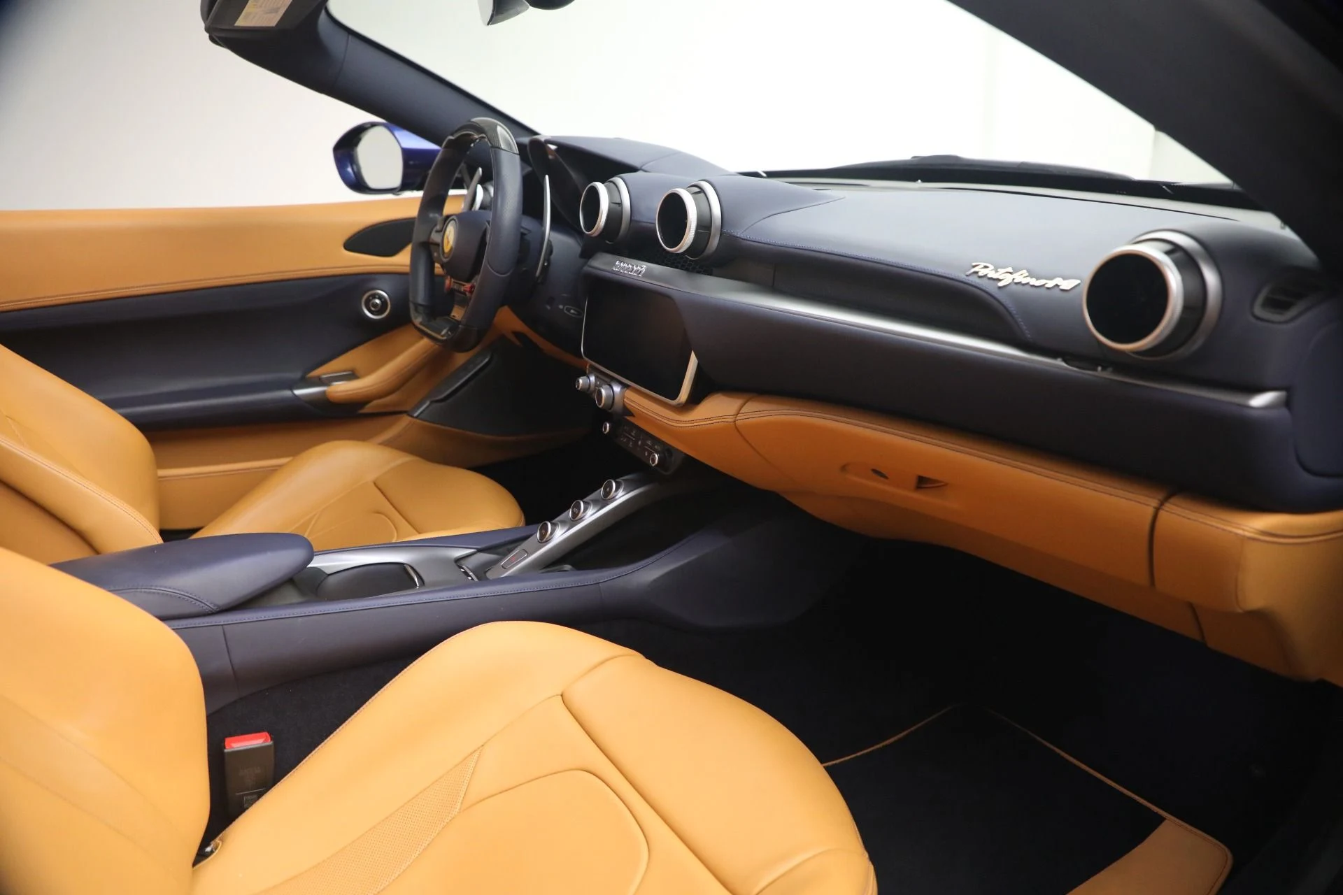 mph015_1420968002_Used_2022_Ferrari_Portofino_M_1773319961_a4c8aab341