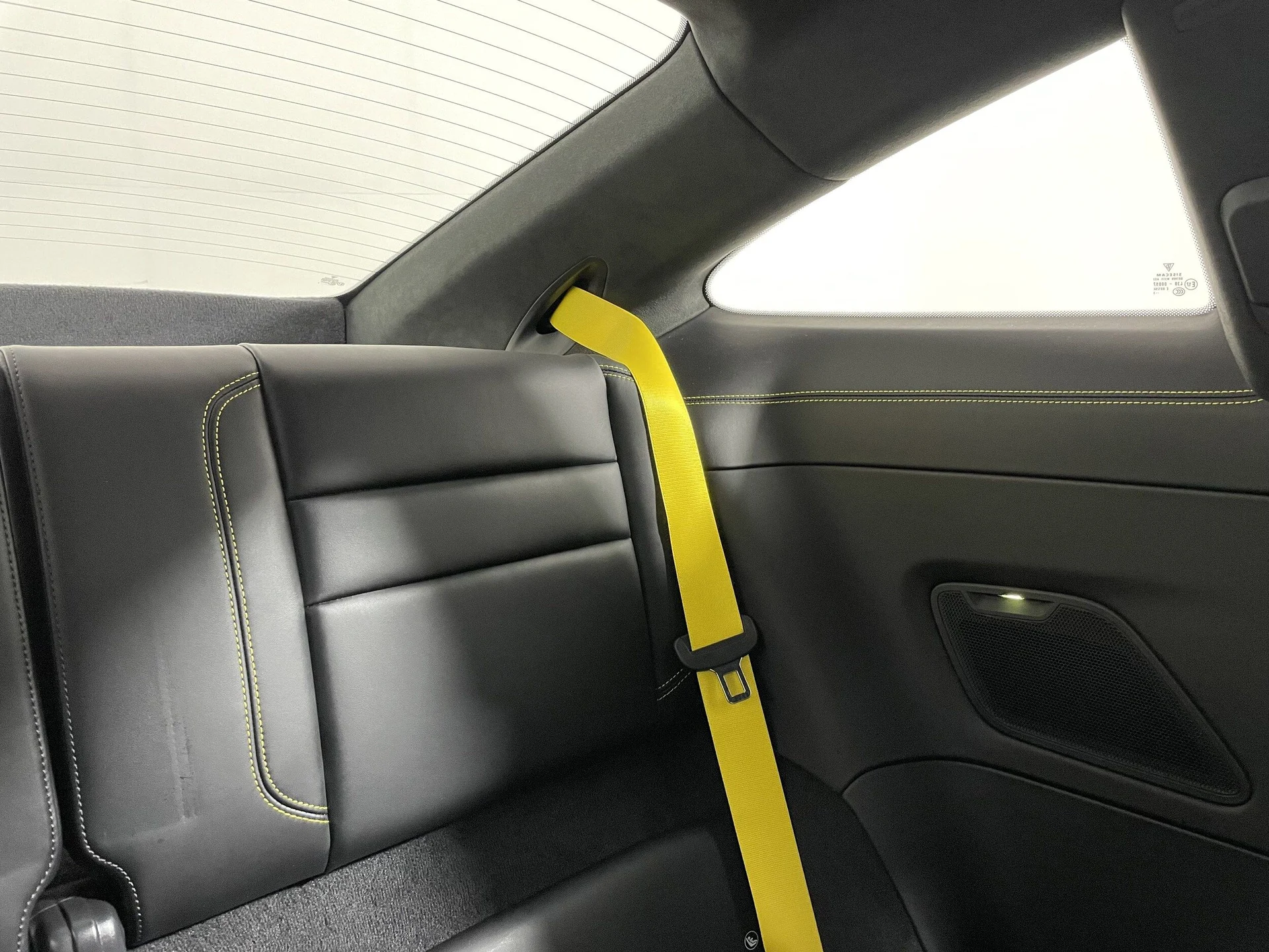 mph015_144019684_d81e53f26a819daf275a5f7d4d471730x_a93d84ad95