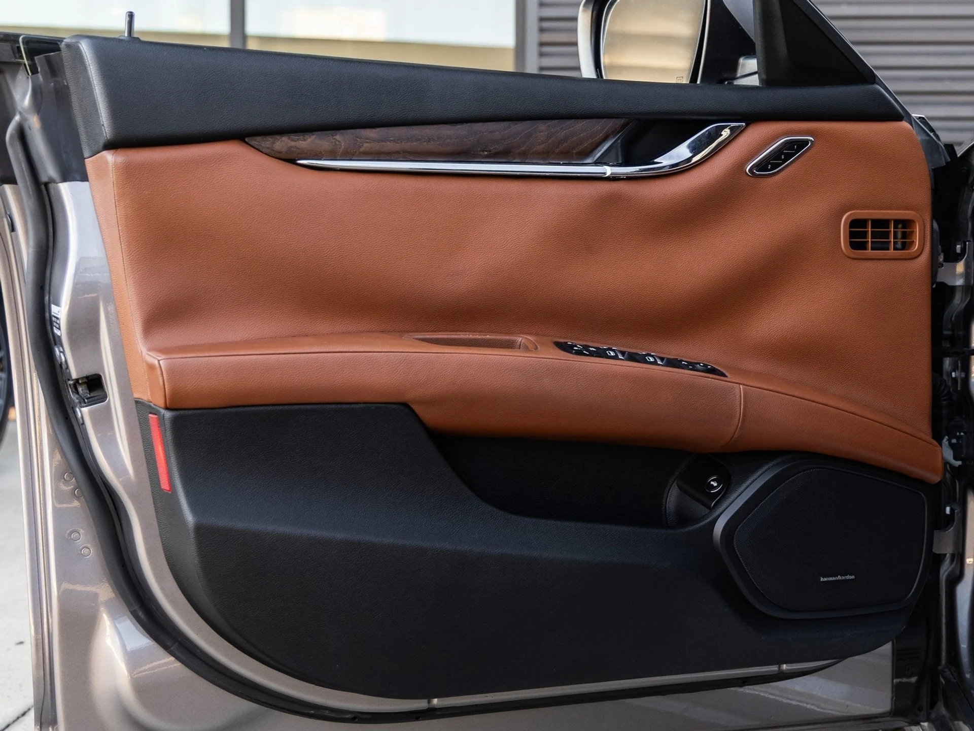 mph015_1442626065_16_3b4f3c4971