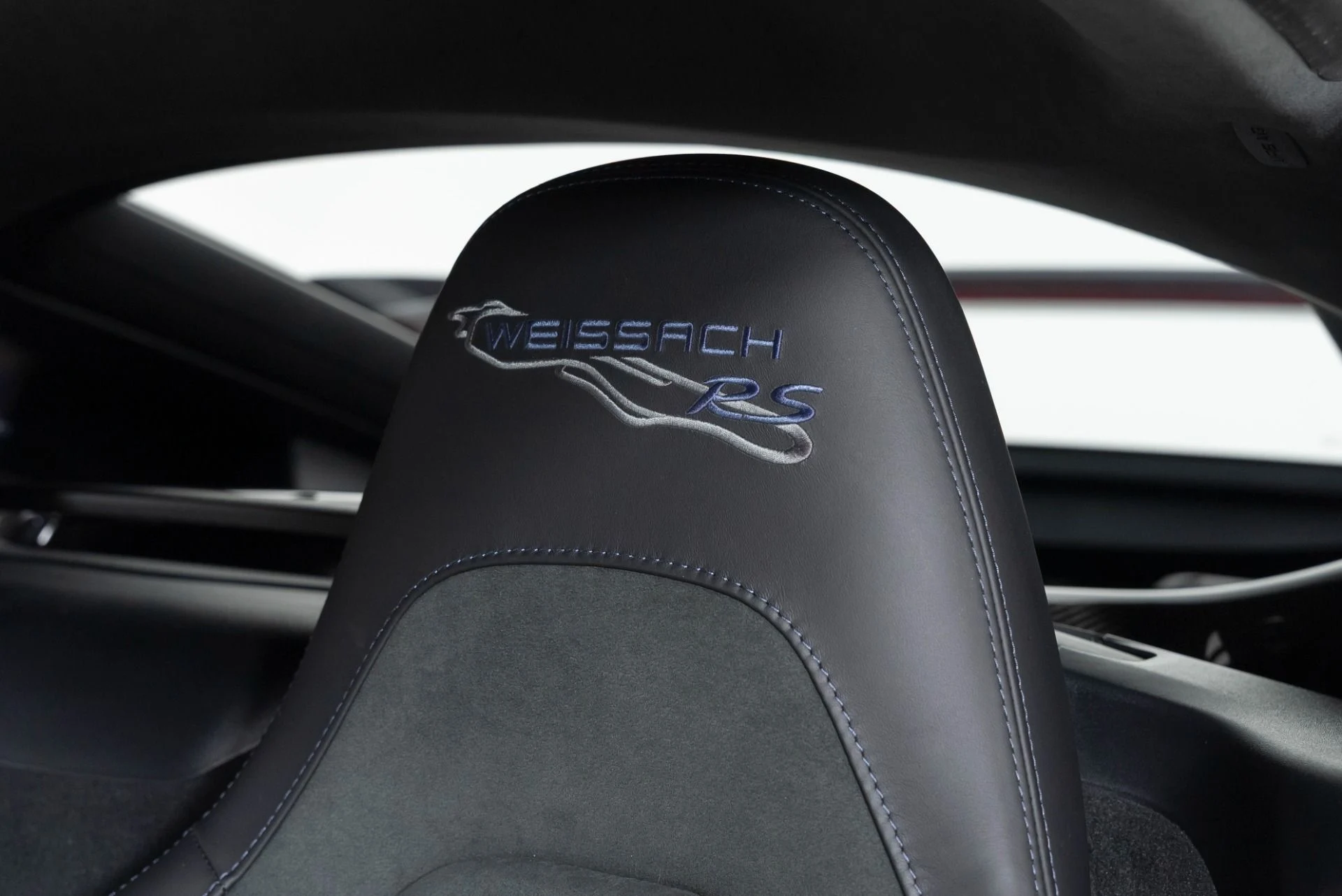 mph015_1446281213_Used_2024_Porsche_718_Cayman_GT_4_RS_1750205662_9b50105027