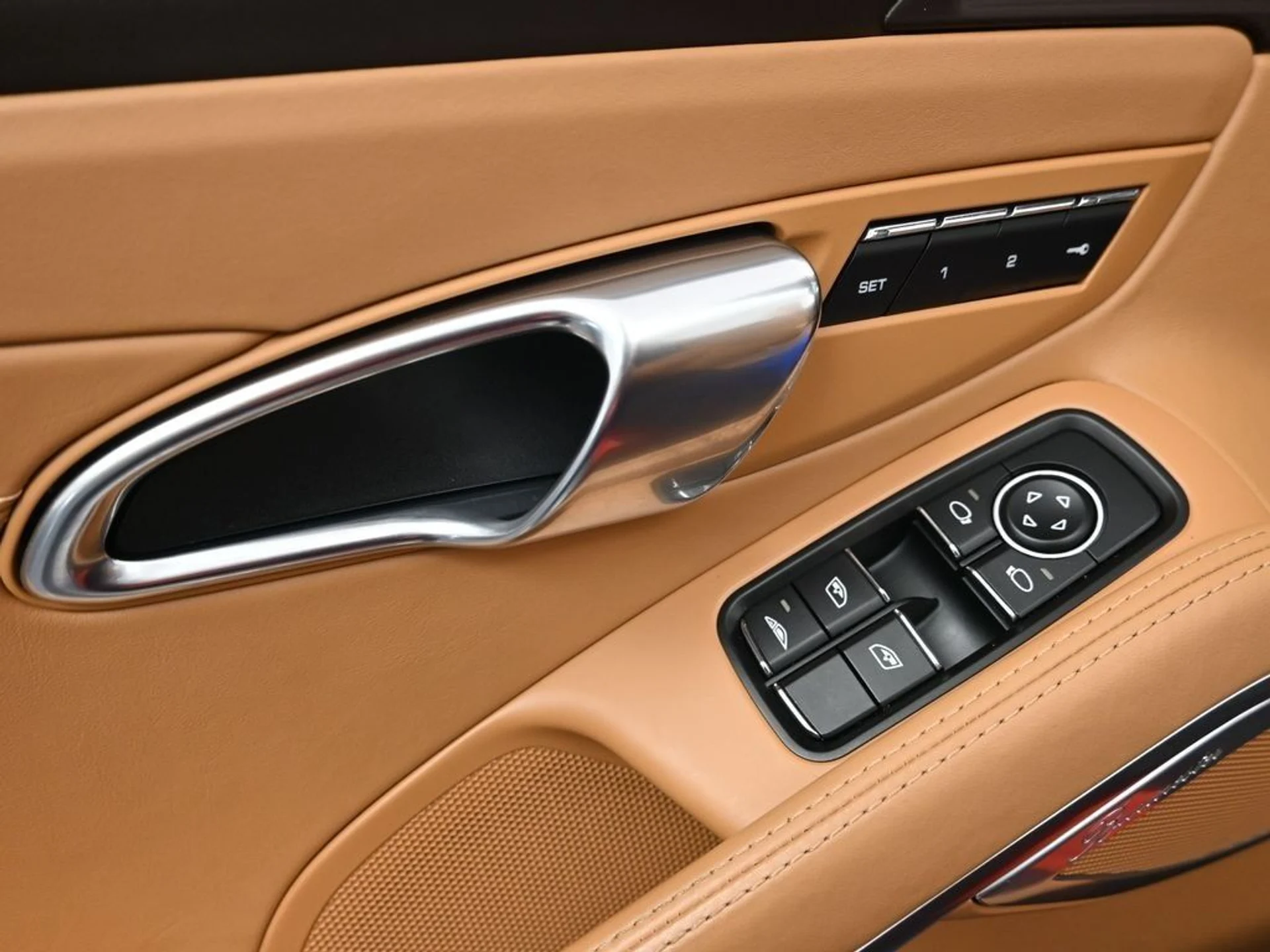 mph015_1452885402_d5fe8ef0abf23748d3015c9e4b0a6c15x_e41864406f