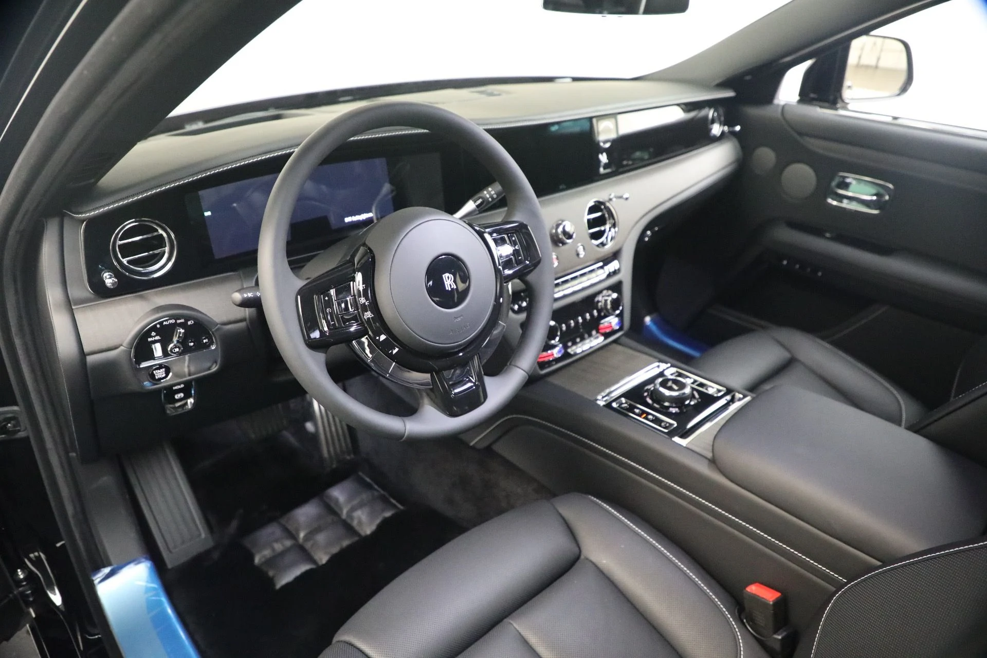 mph015_1458687281_New_2026_Rolls_Royce_Ghost_f5c6d0cba9