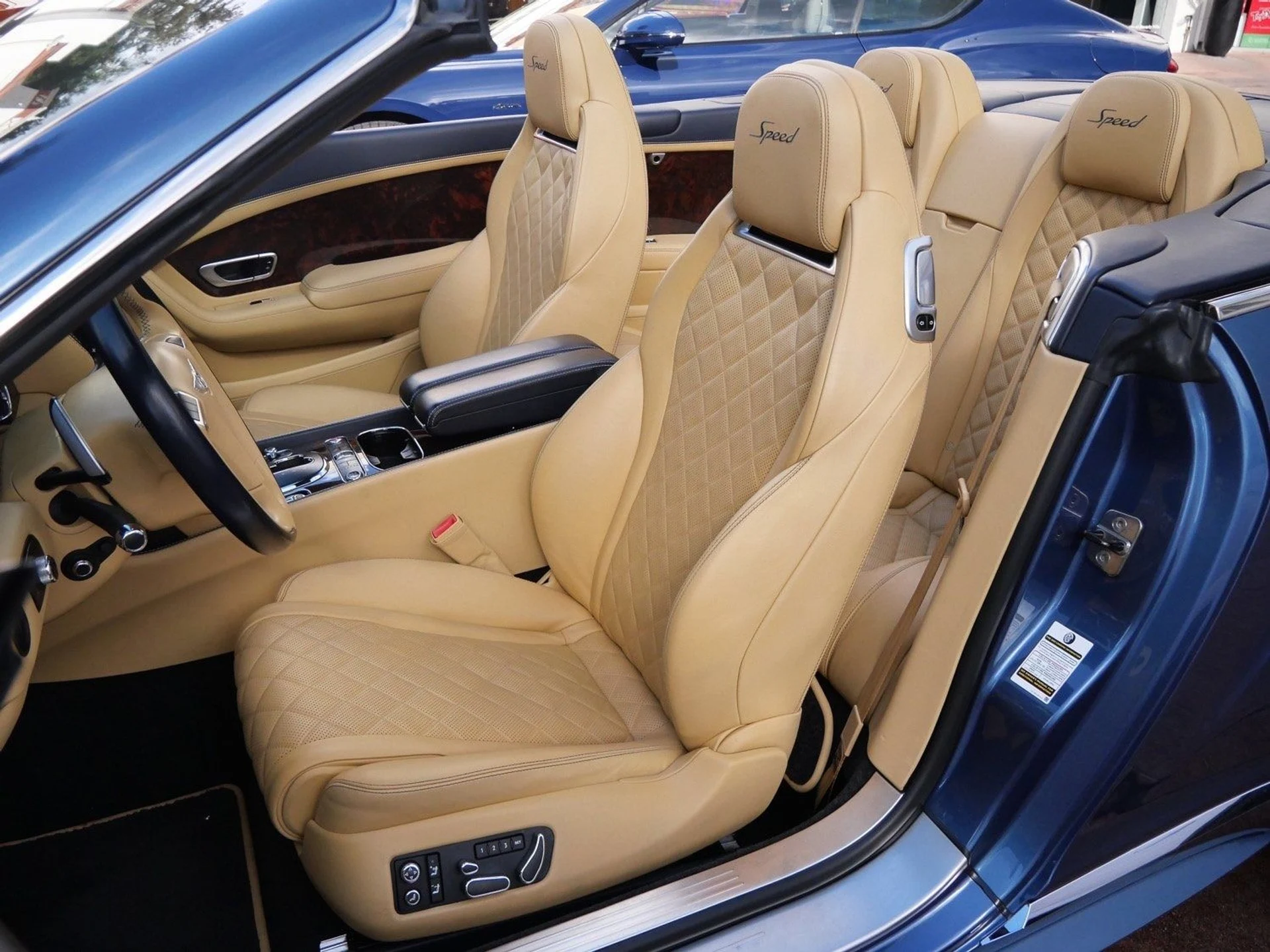 mph015_146353359_437a70d91b9a61efd615363e1bc2a2e7x_ca37dfa1ce