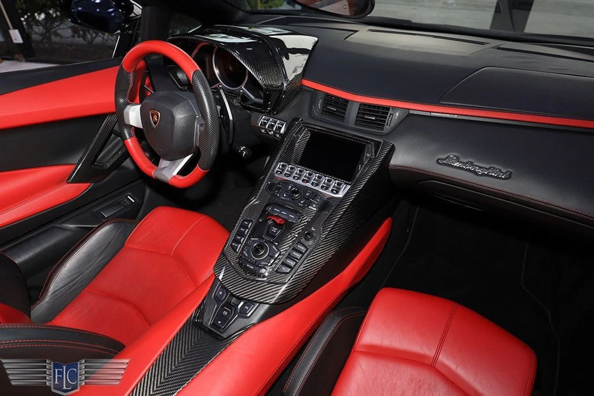 mph015_1464753452_used_2016_lamborghini_aventador_lp7004roadster_6305_22879451_16_1024_bf31a34ae5