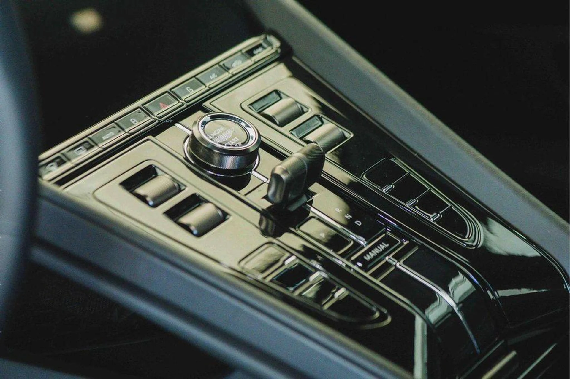 mph015_1465473948_KXIA_Ig_K221_QGOC_Cf_D_Mm_LN_Mfvu_I_e2da768b1a