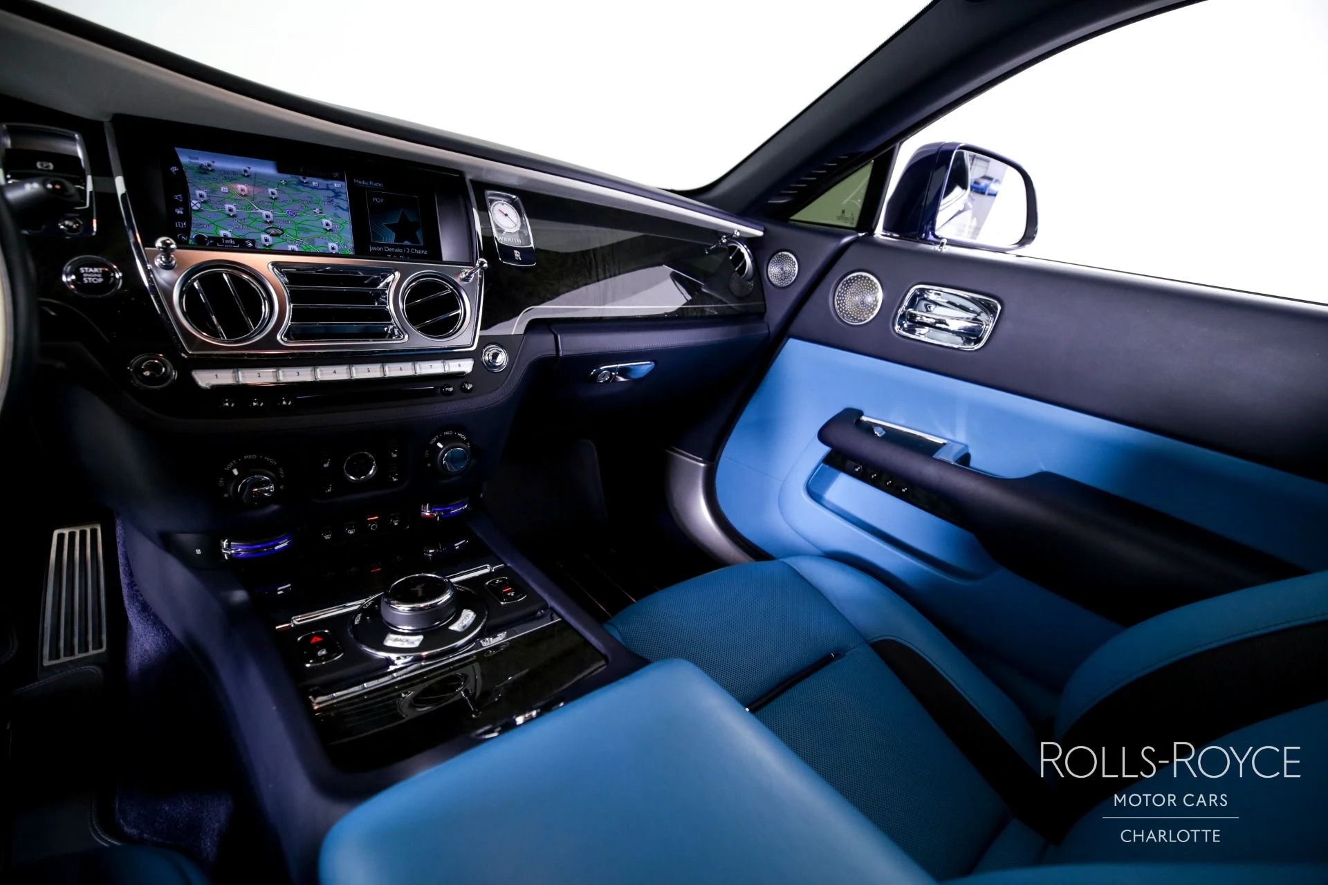 mph015_1468731130_Used_2019_Rolls_Royce_Wraith_1743453383_31fddea140