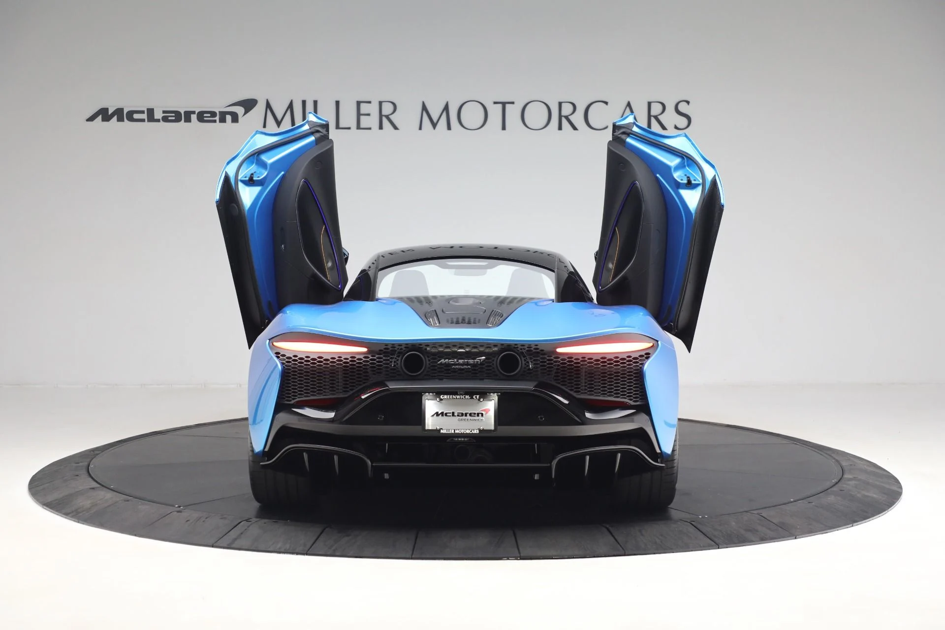 mph015_1475966510_Used_2023_Mc_Laren_Artura_Tech_Lux_9df3cd4ff8