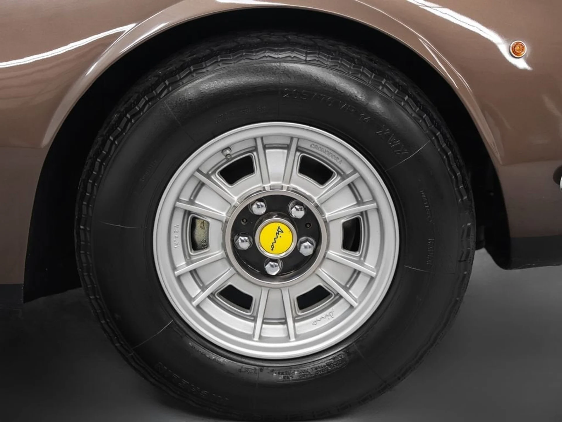 mph015_148440527_16_b51344ee56