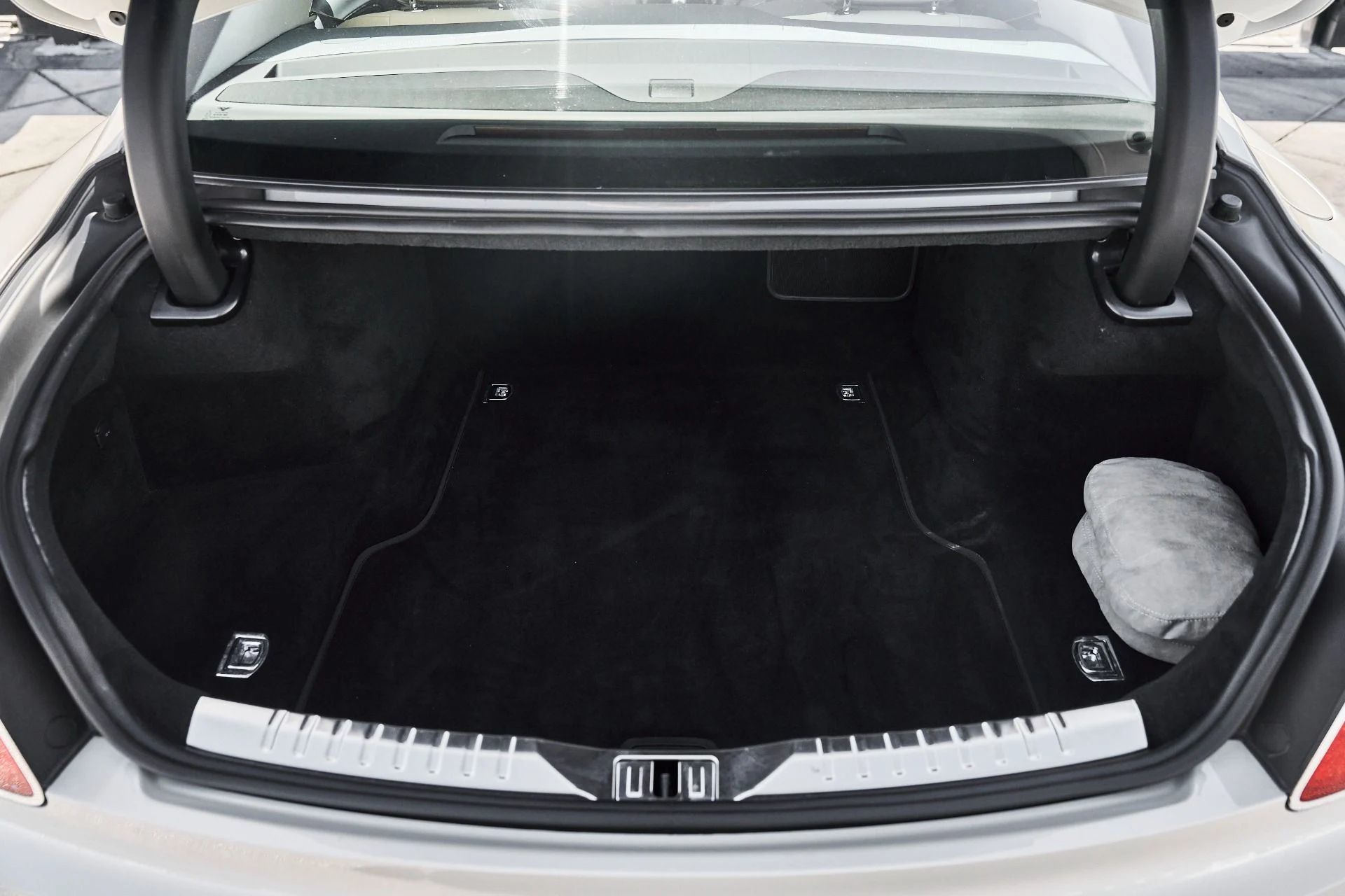 mph015_1487596074_Used_2022_Bentley_Flying_Spur_W12_1781229000_c5956c27dc
