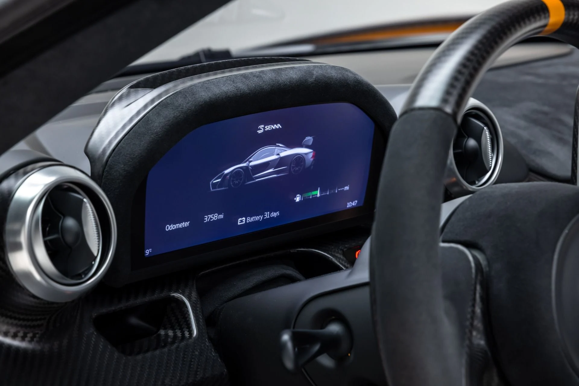 mph015_14938369_13122_p16_l_8a877e2d86