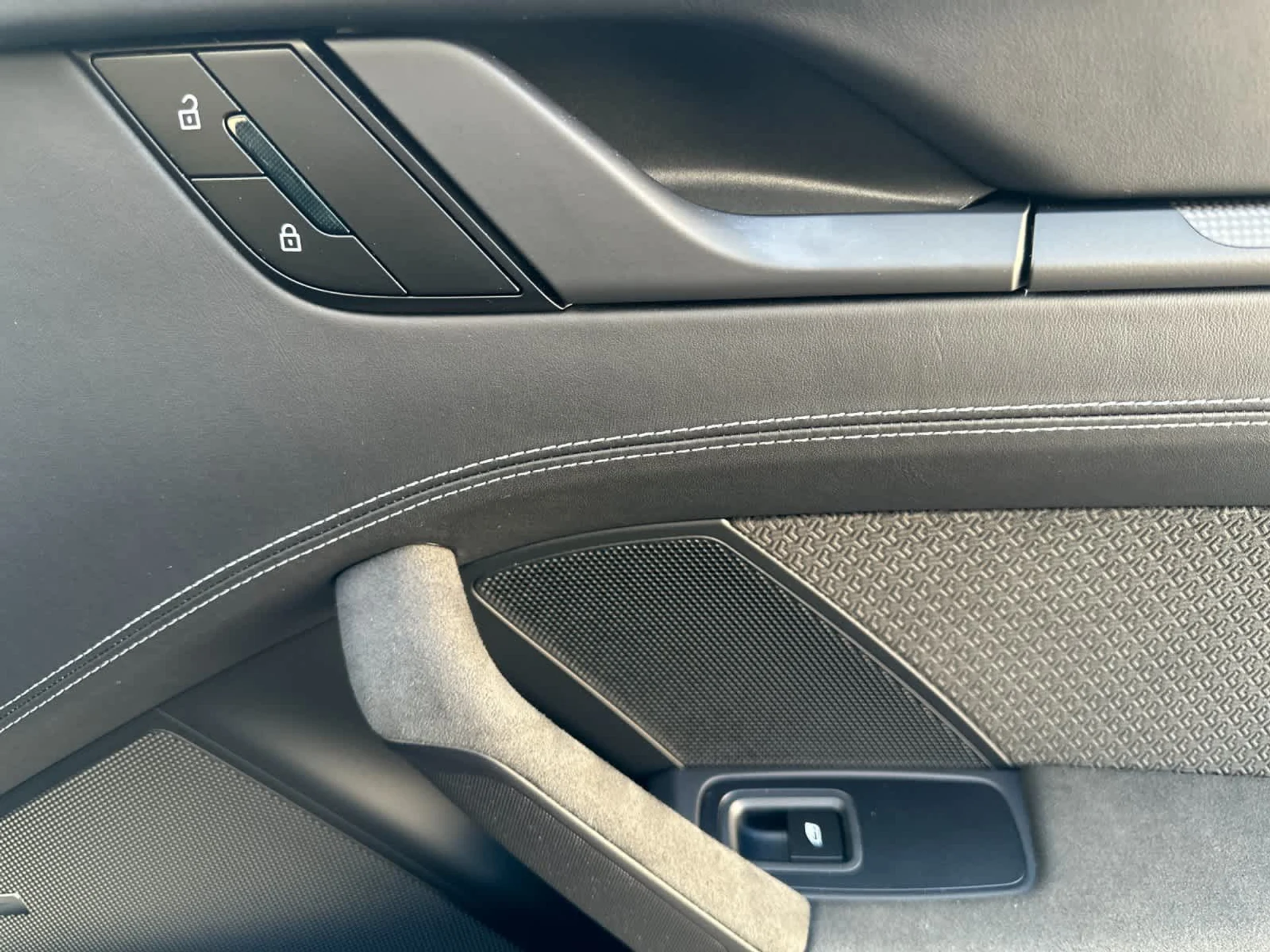 mph015_1494370925_16_d163de6a9d