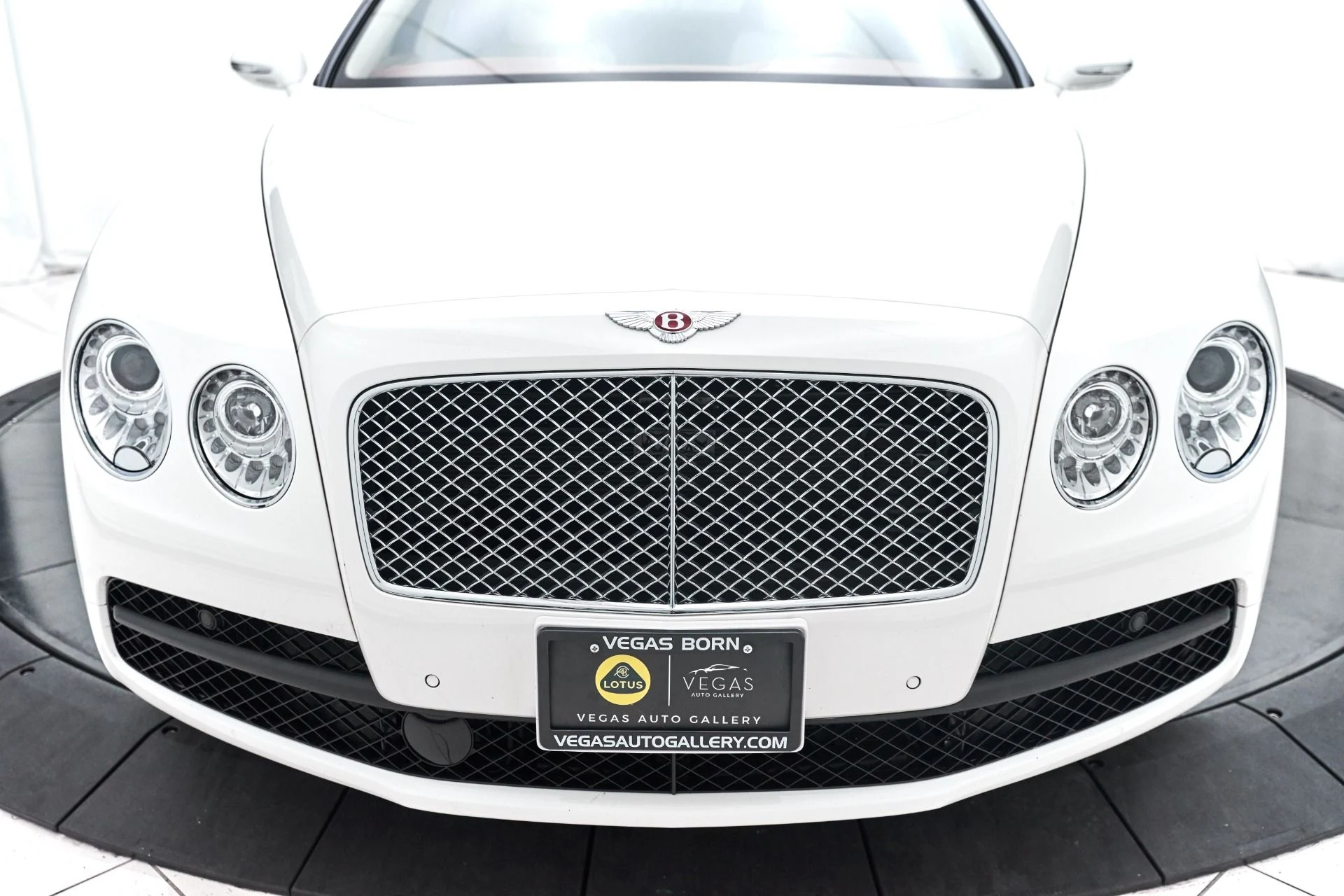 mph015_1497178938_Used_2015_Bentley_Flying_Spur_V8_1615575338_1270e26274