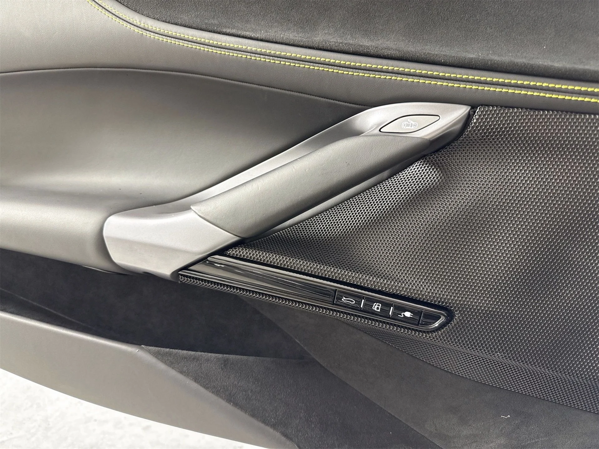 mph015_150030349_bbc4ec263c2684ef9b1ab1c73976a673_e870e31020