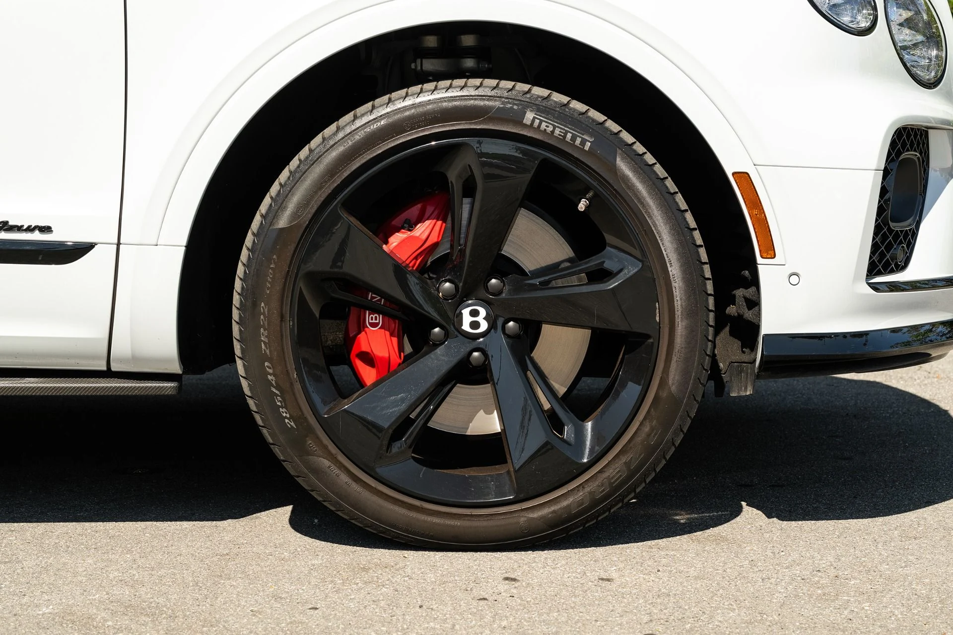 mph015_1503106270_Used_2023_Bentley_Bentayga_EWB_Azure_V8_1790986888_194c1241b1