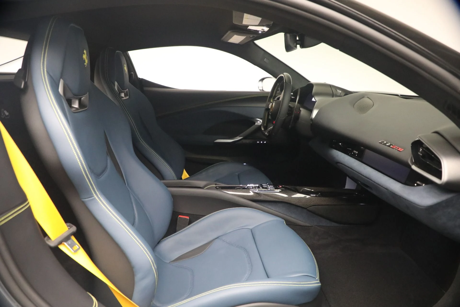 mph015_1508997380_Used_2025_Ferrari_296_GTB_1783369280_bded627f15