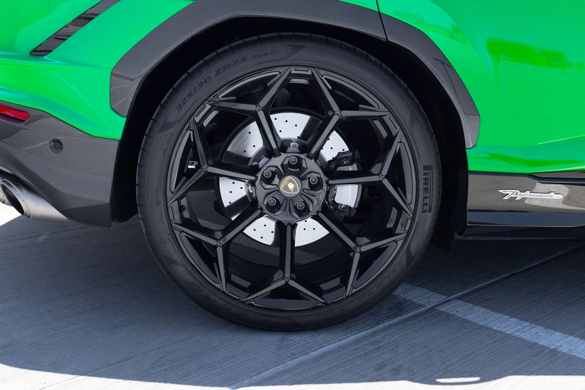 mph015_1514316187_Used_2023_Lamborghini_Urus_Performante_1780091172_f9a65cf2e1