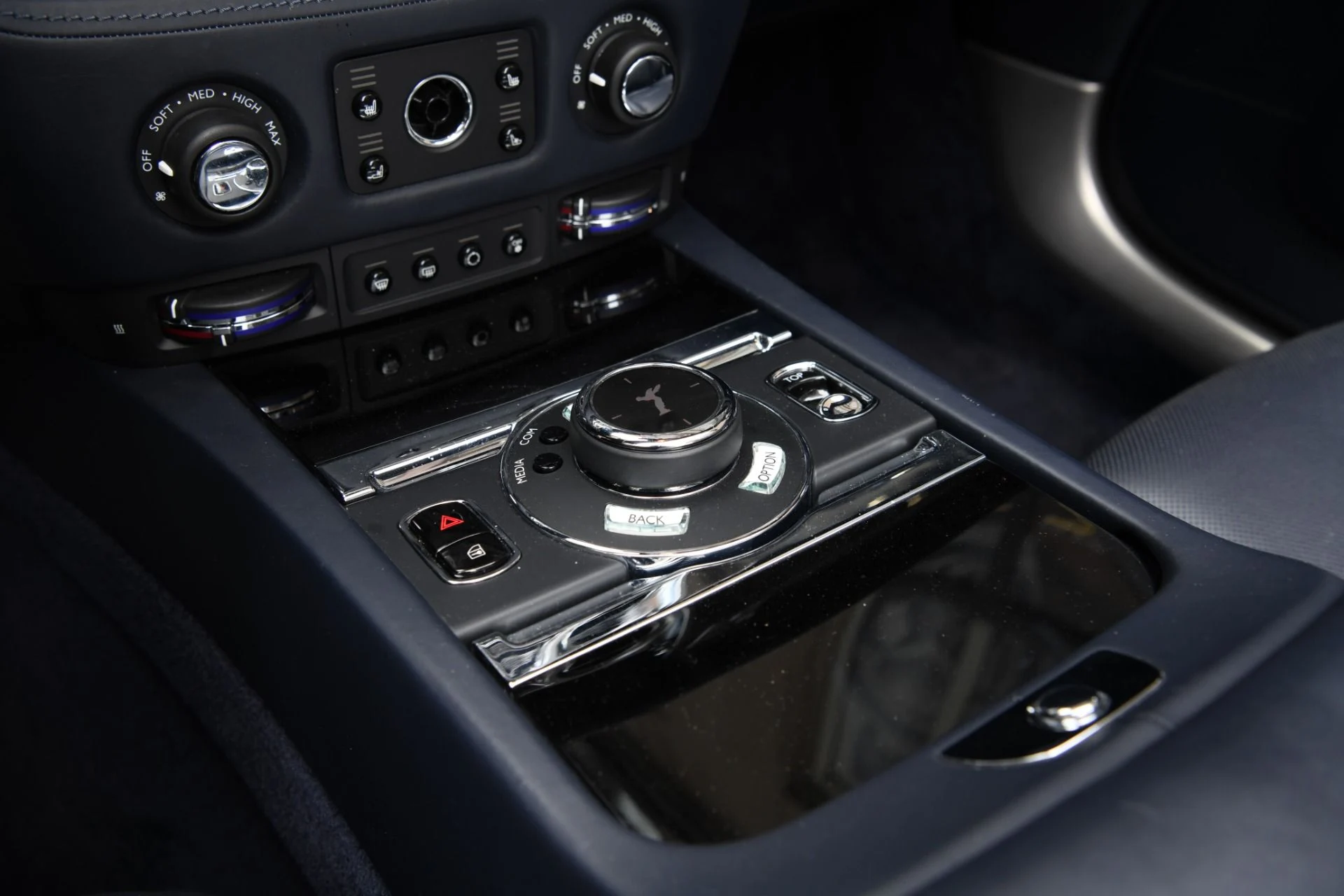 mph015_1516881610_10800_p17_l_22703df958