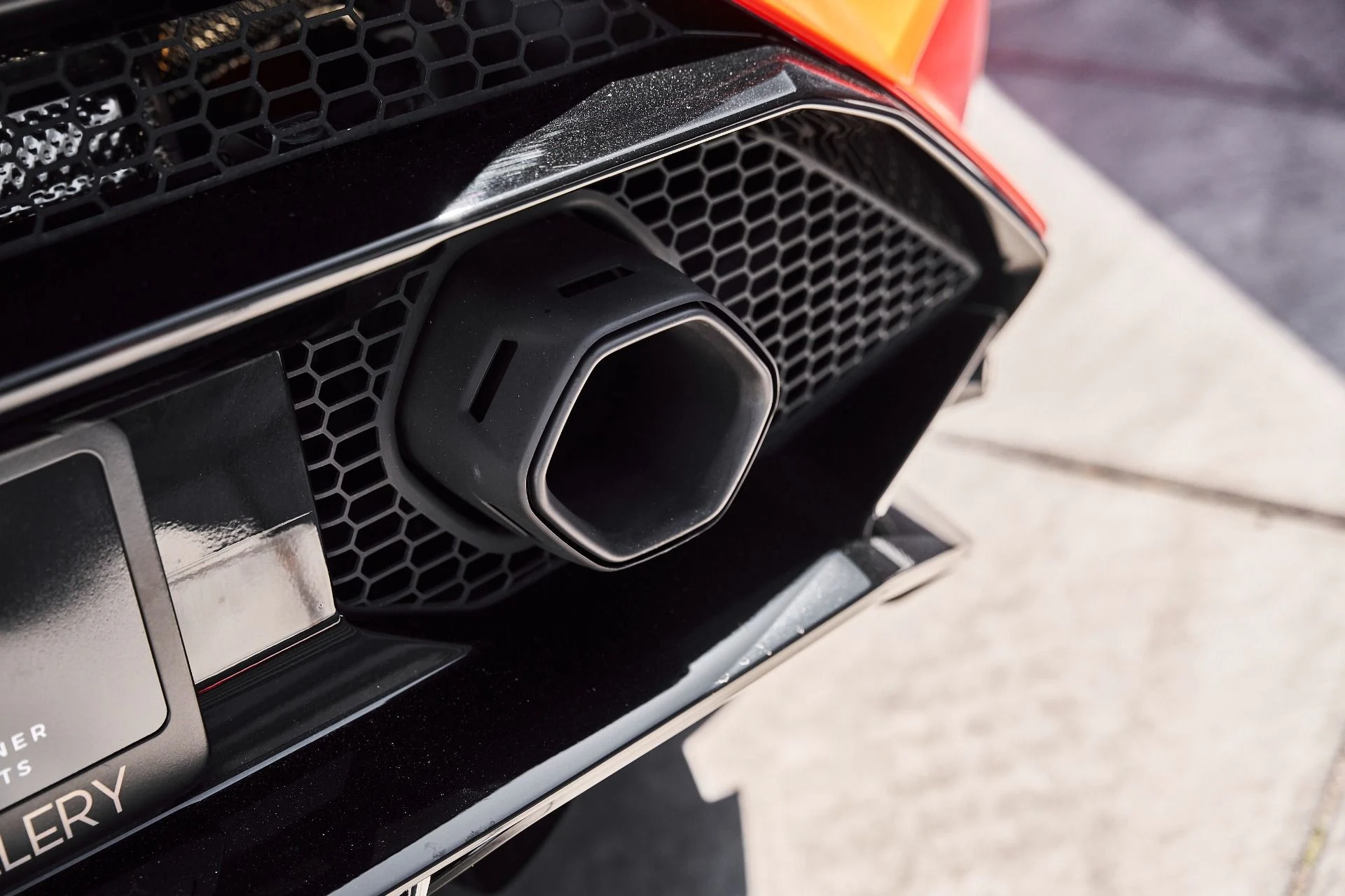 mph015_1520016653_Used_2023_Lamborghini_Huracan_Tecnica_Base_1776477073_9e4f2d04b1