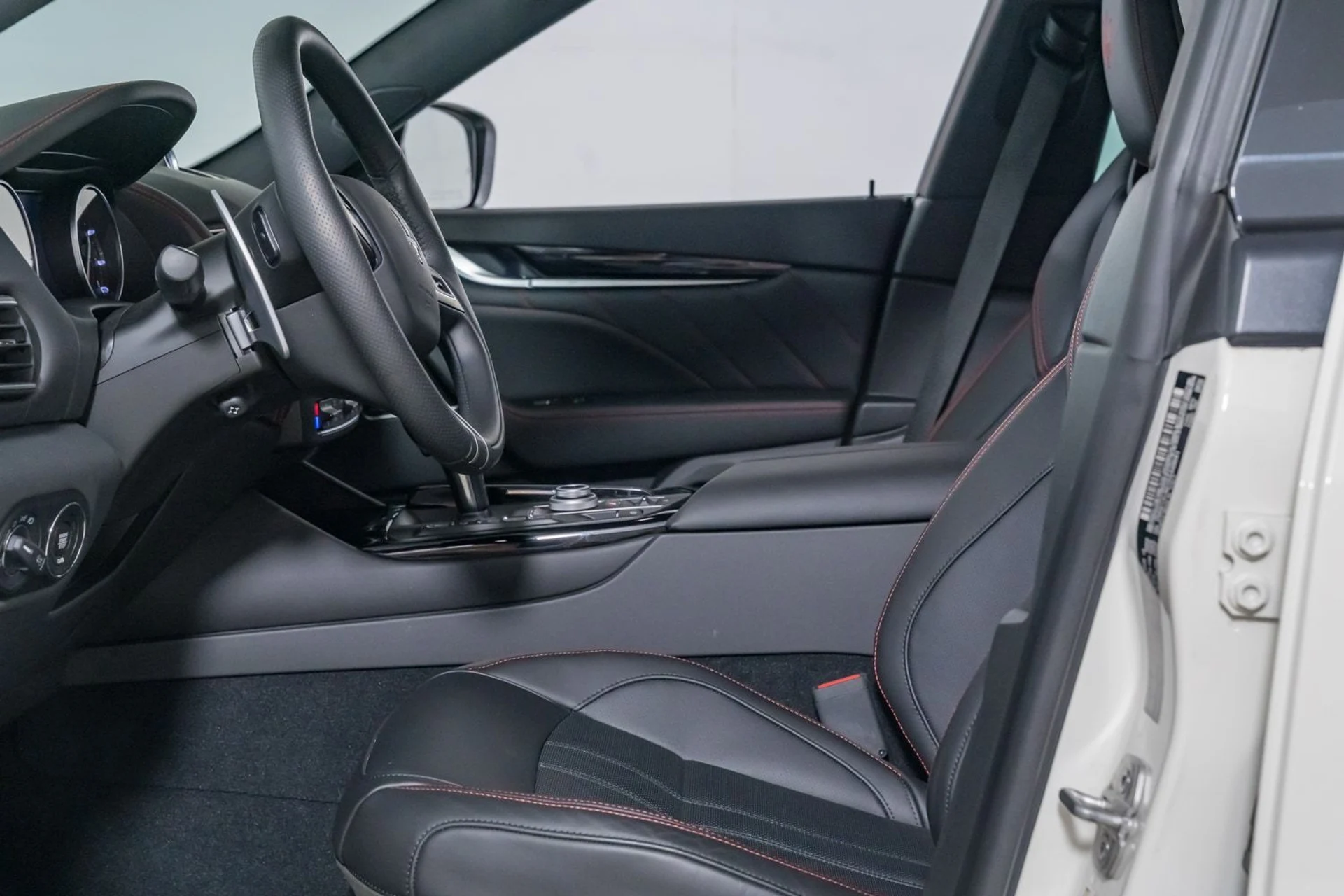 mph015_1525201809_999a597ac88c45deb33a81f537c722f6_95f79ea8c7