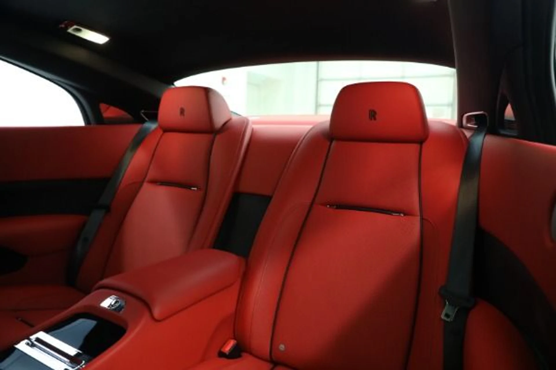 mph015_1534875234_Used_2018_Rolls_Royce_Wraith_f504145b7d