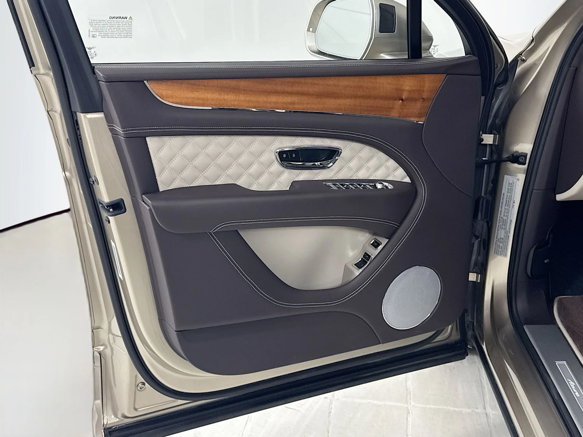 mph015_1534893703_c371d664c4c68f34b5b9cb705ecdfc58x_357e302ec2