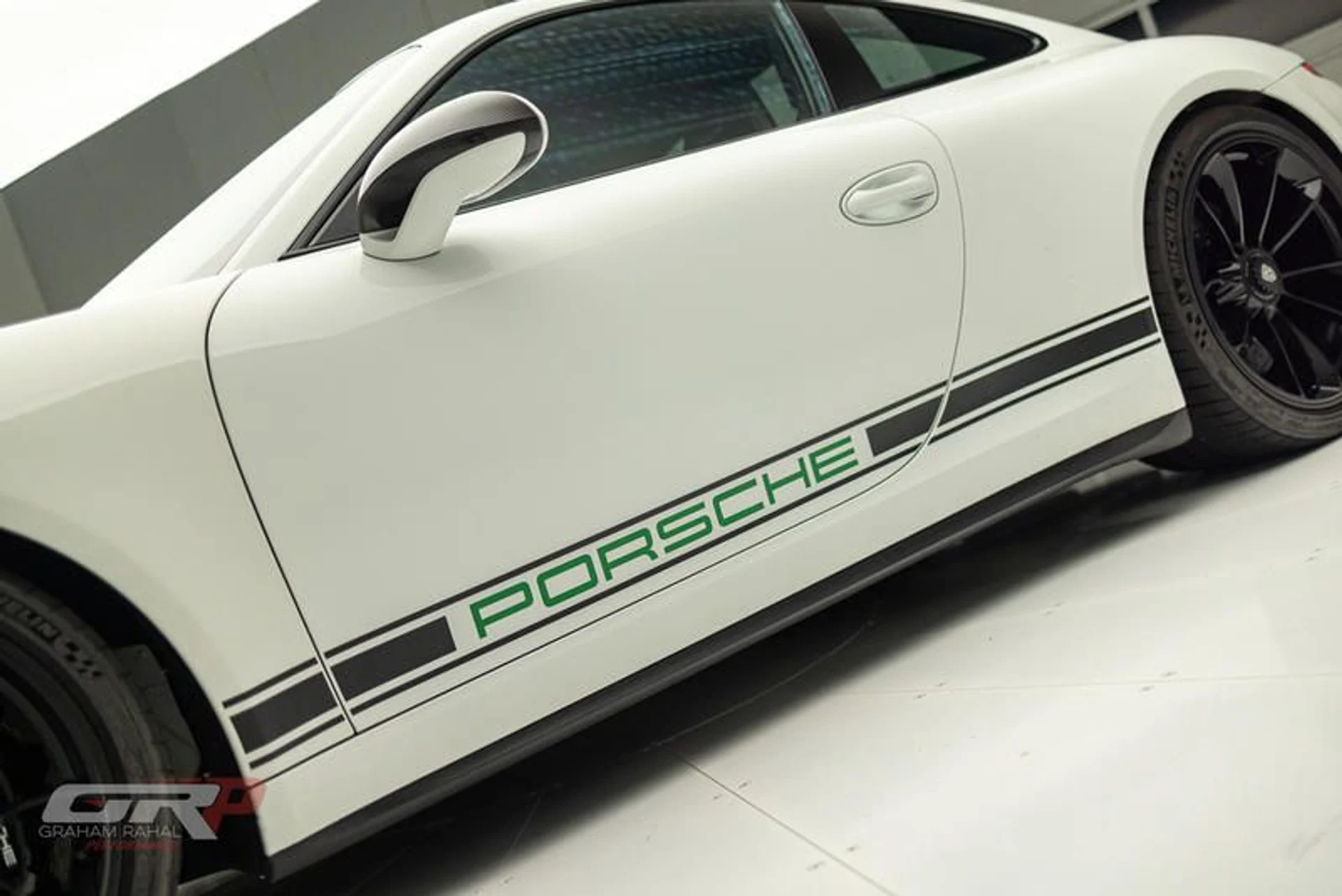 mph015_1535932686_70380738_FAE_5_4_C65_A66_C_67799076_CF_17_e6d0184448