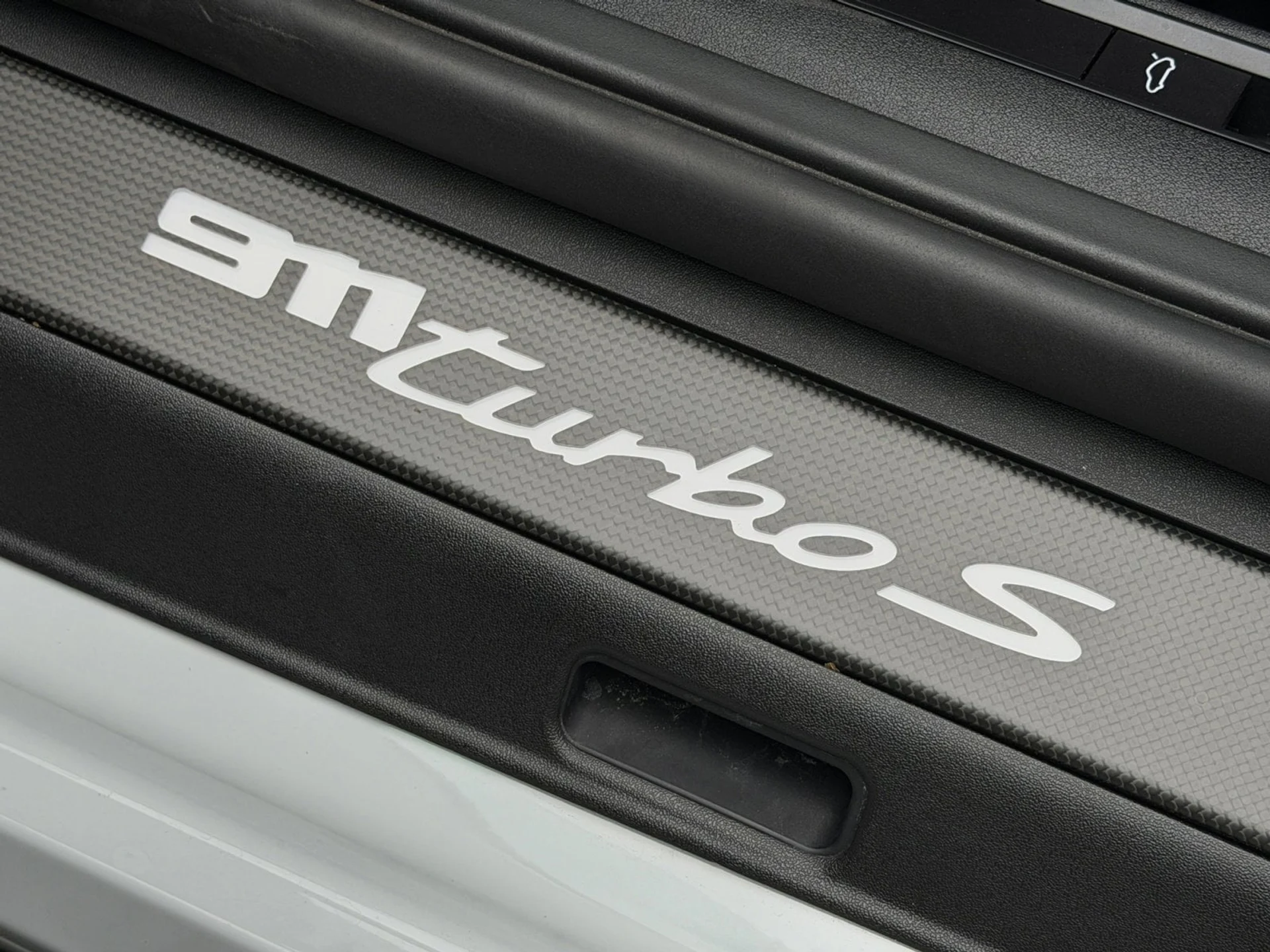 mph015_1536196690_b79e095ac3a394051a5e93b361a3d4dbx_613e9b4917