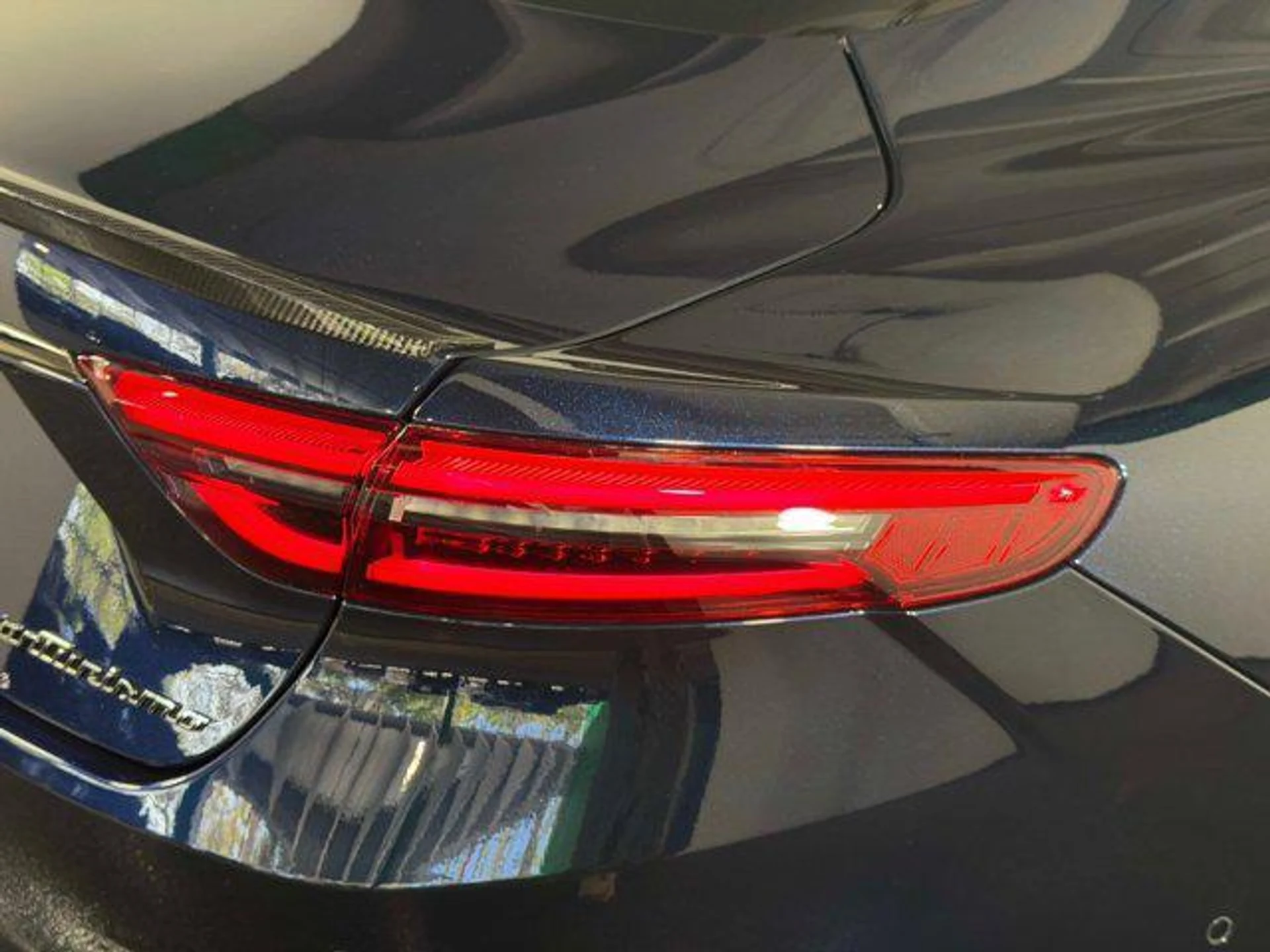 mph015_1539005687_l_QB_5sr_M68t_B_Hi_TG_Auk_UFL_2_Etu0_00c5847aa2