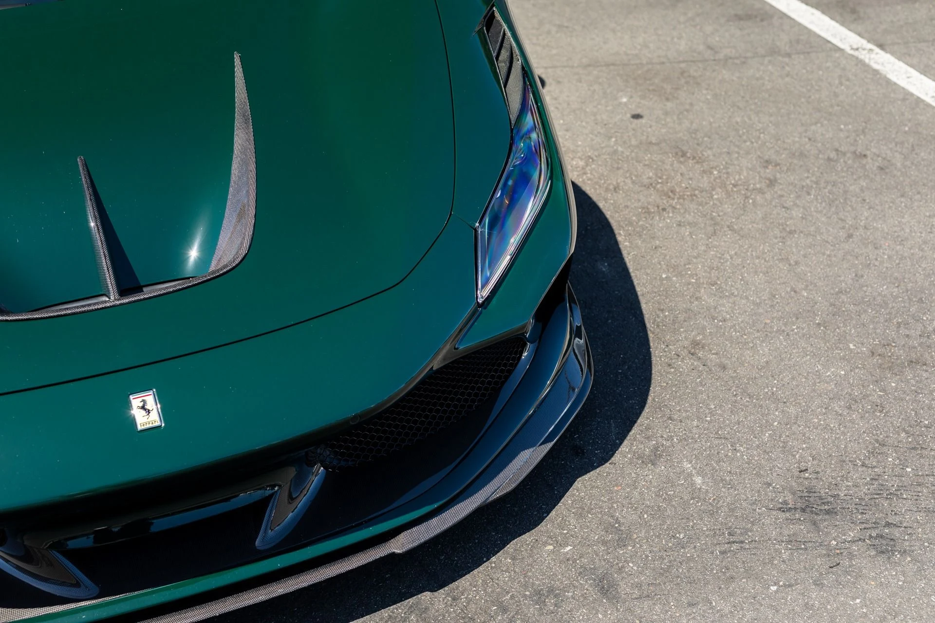 mph015_1547181851_Used_2022_Ferrari_F8_Tributo_1744415612_751a10da4e