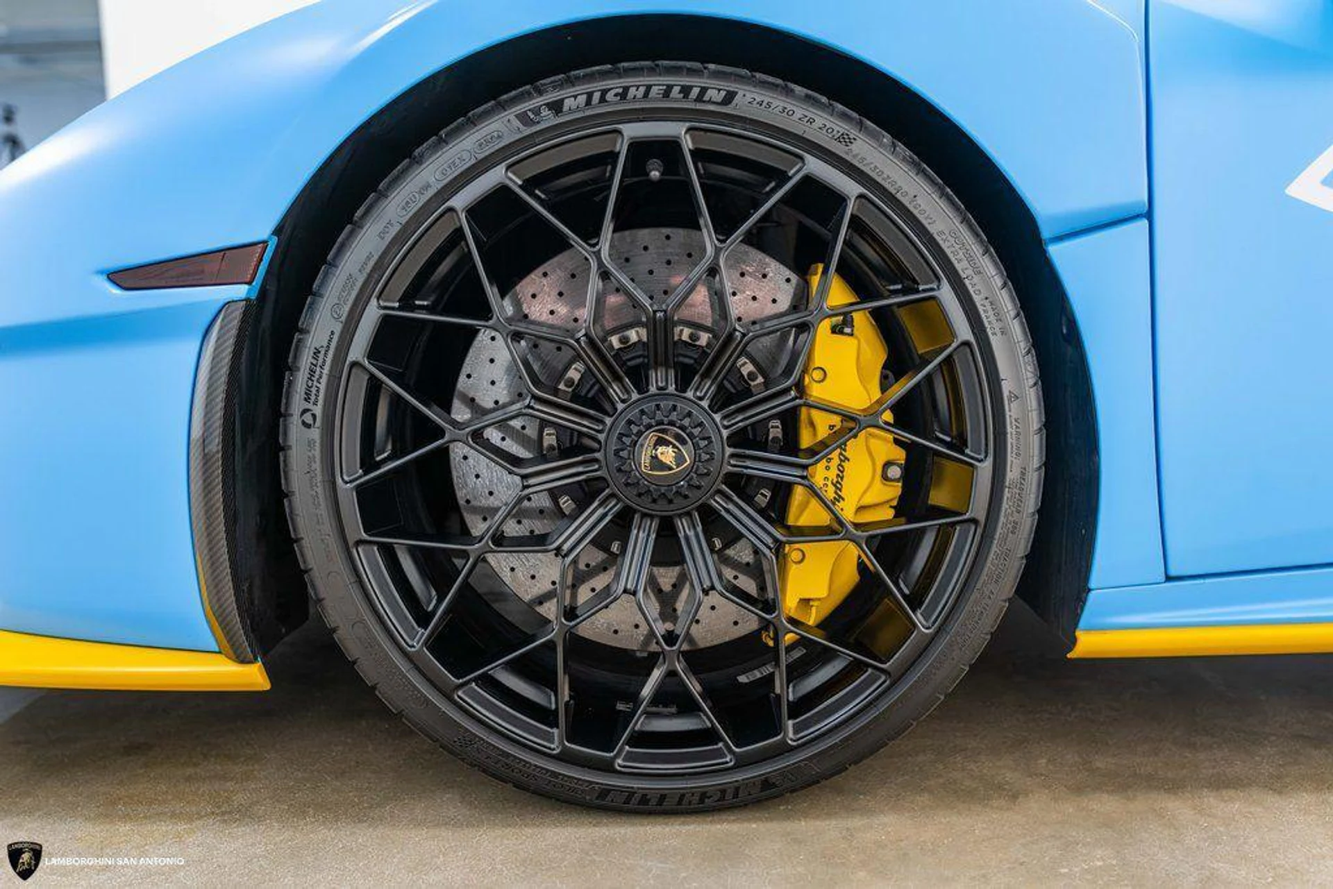 mph015_1548703099_Iyg_Y_V_Tw_E_Ar6aqz_YQ_Ism6y_U2_Xs0_cd6e60c93d