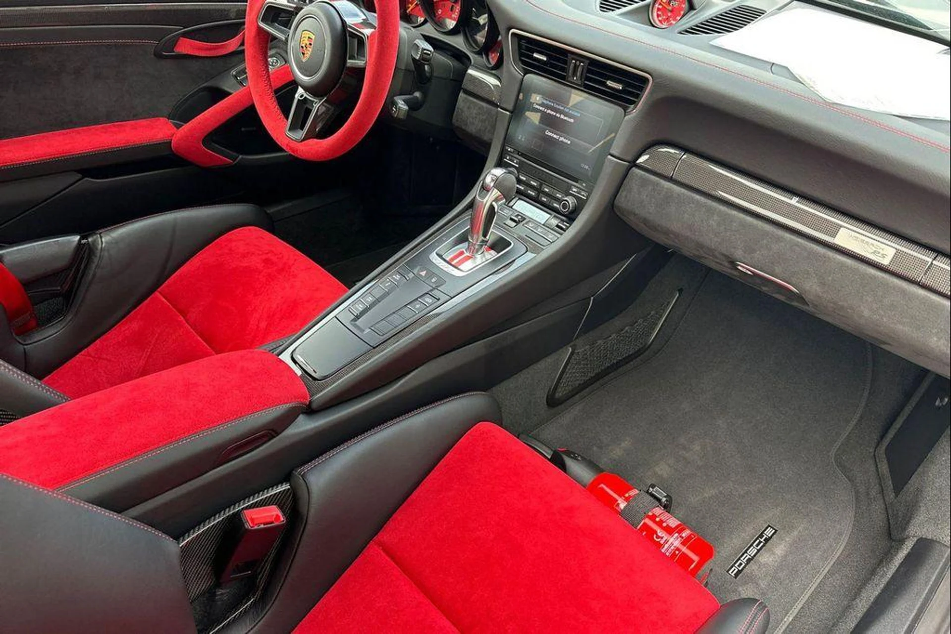 mph015_1555544526_Z_Sm2_Ho52psqq_U_Zyv_Ef_K_Elle_X_Ip_A_c485dcf993