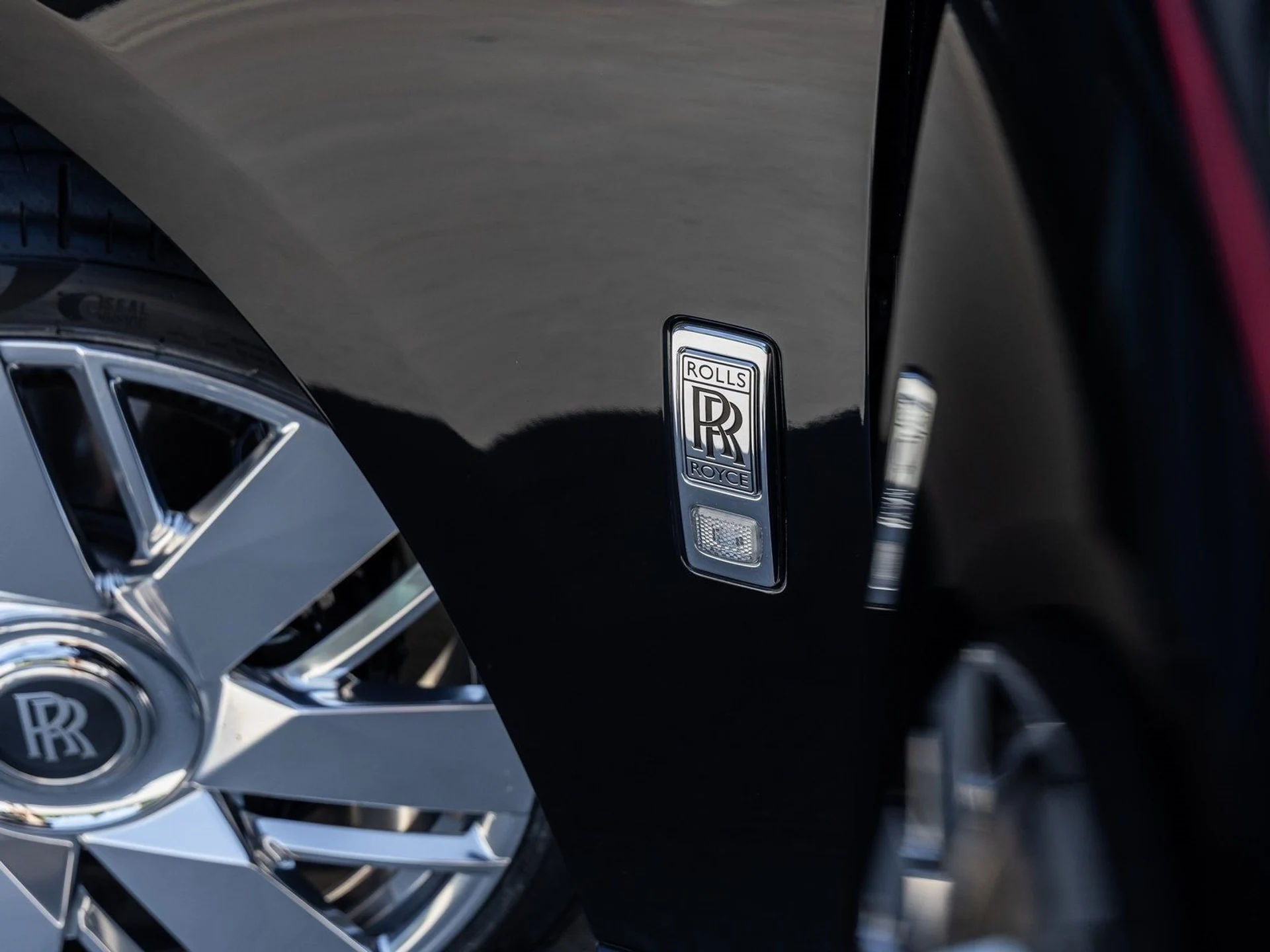 mph015_1556630280_16_7471919100