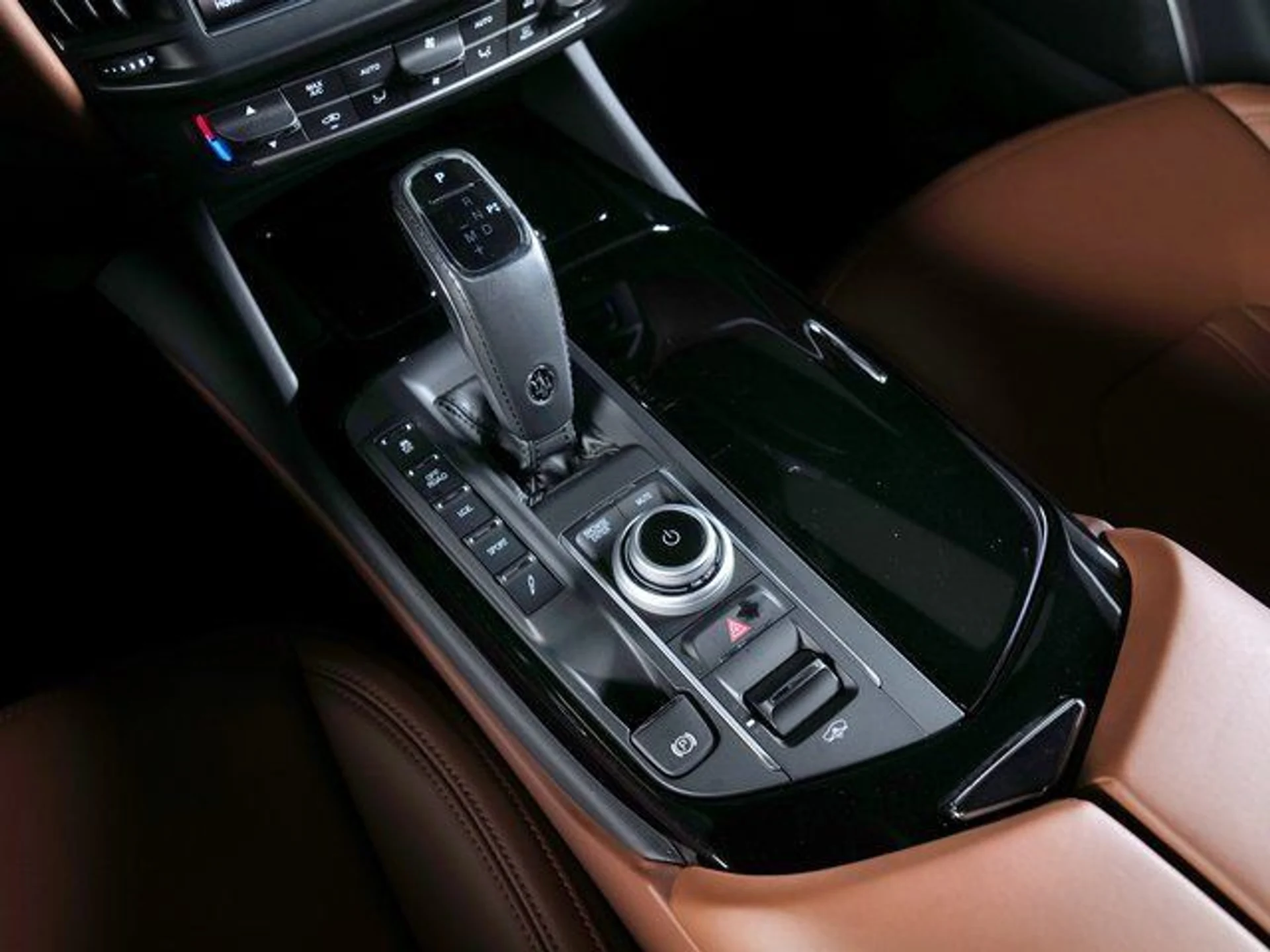 mph015_1558766293_621dab961d23a8691bcb3bff2864c8eb_0132334b80