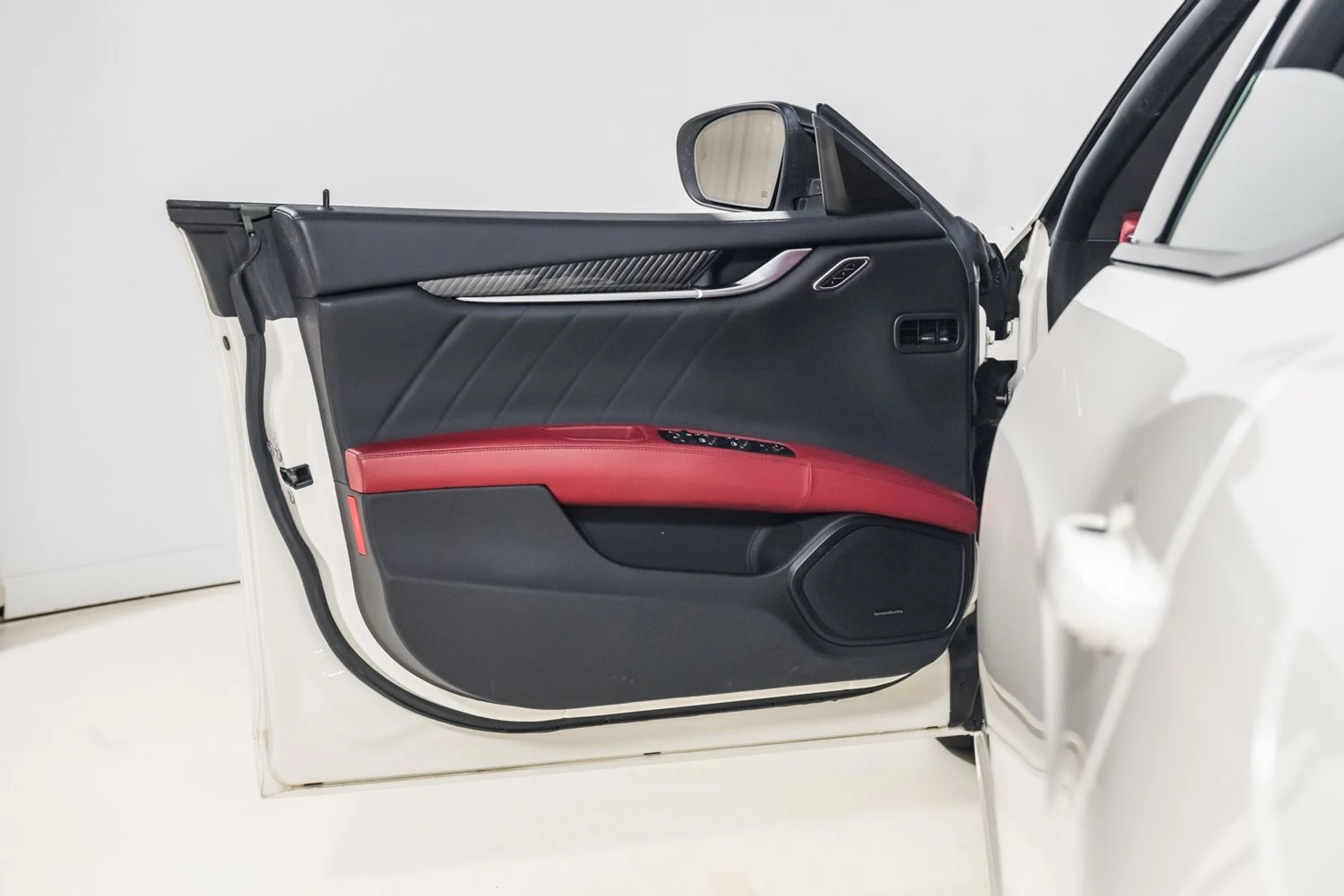 mph015_1566149284_27a533f8f5f94e99a19a36f710f4ebe1_20517cbd06