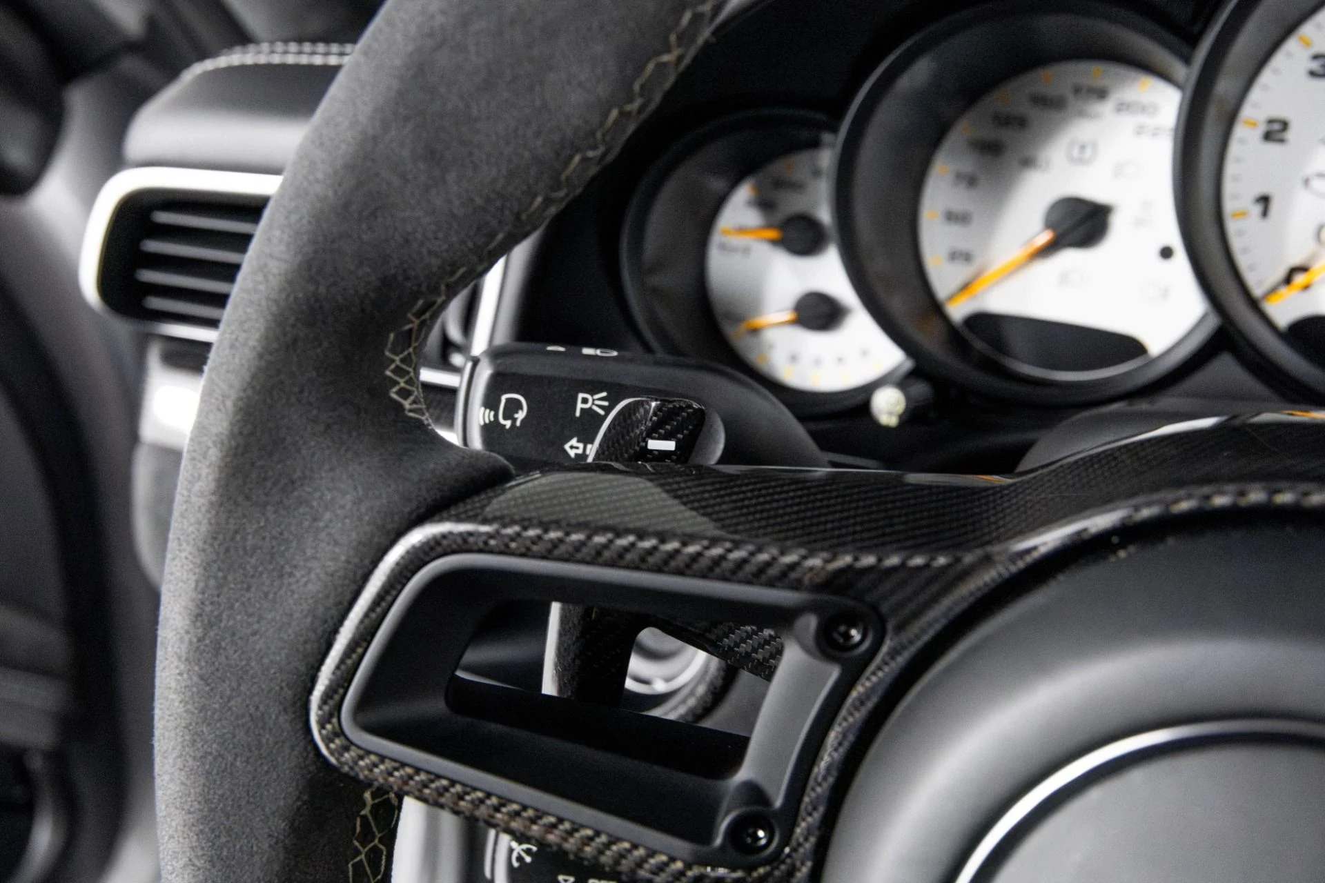 mph015_1569192324_Used_2019_Porsche_911_GT_3_RS_1761084291_ce48ba094c