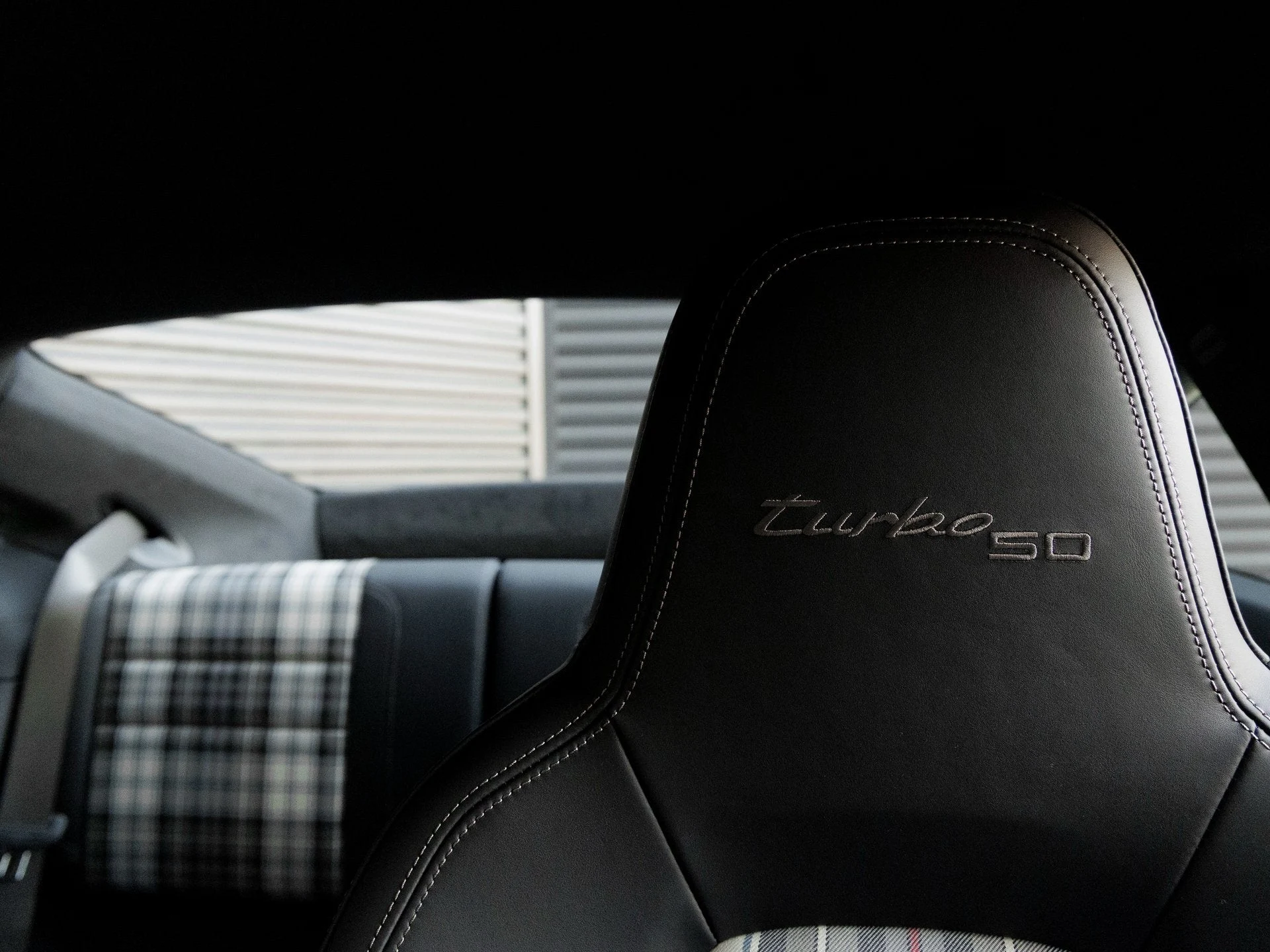 mph015_1576836712_16_63d0496acd