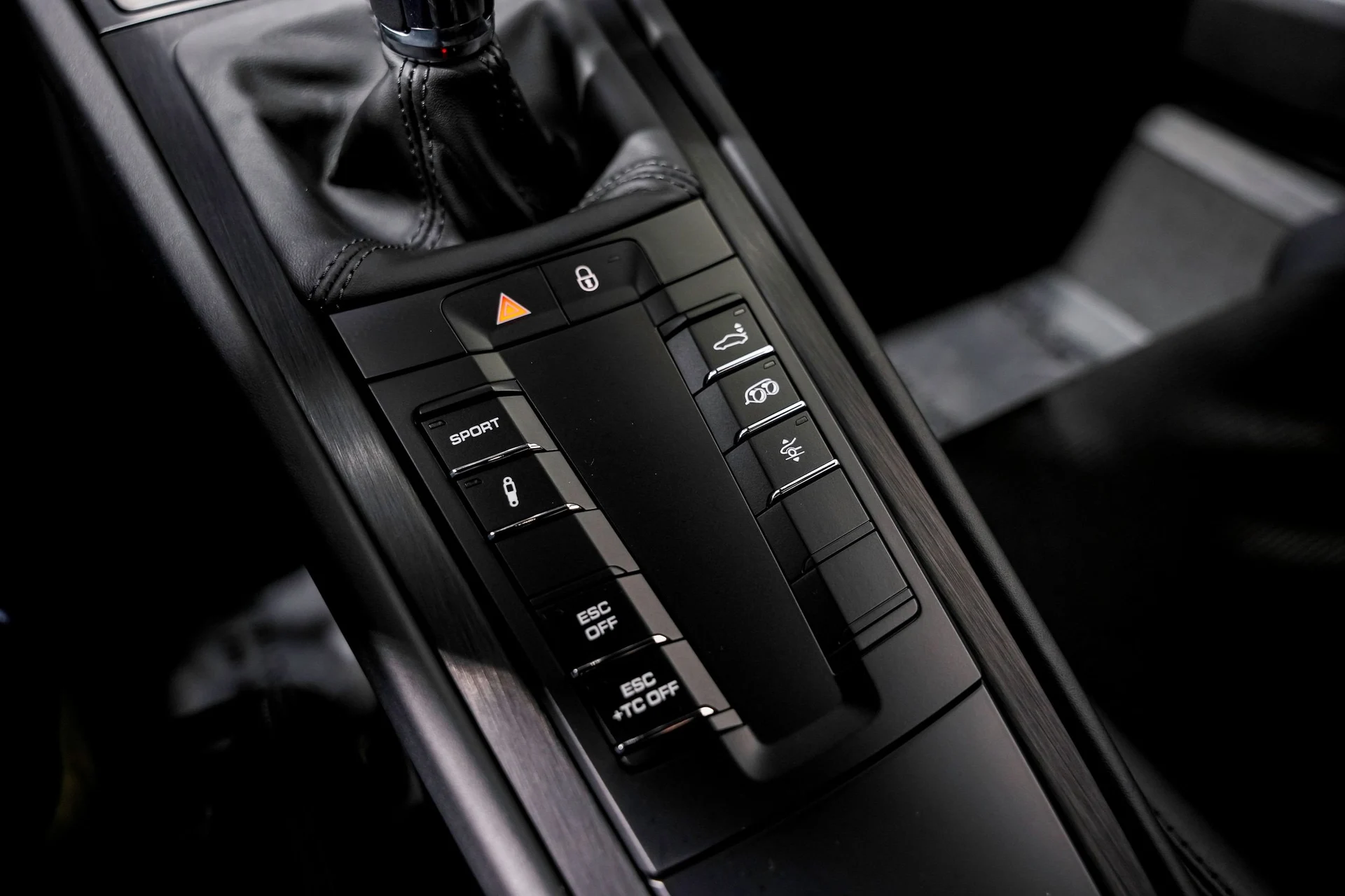 mph015_1578324167_e67cd3bee18c55f3c1a758f90cd12816x_40ddbbf1ff