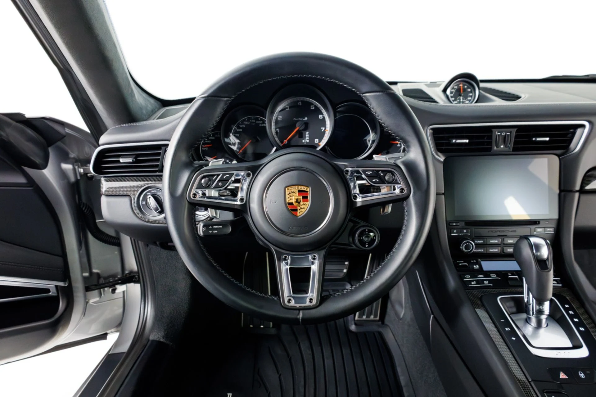 mph015_1581914654_Used_2019_Porsche_911_Turbo_S_1770314013_b80c2b1656