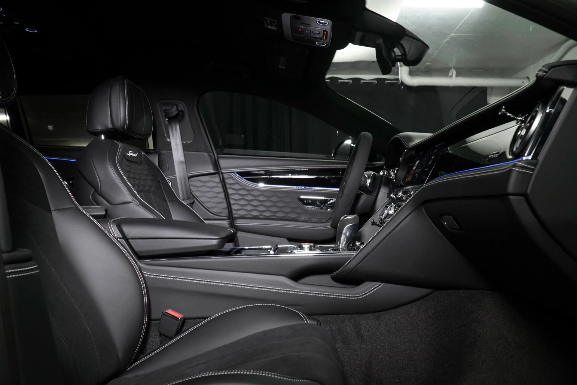 mph015_1586129336_New_2026_Bentley_Flying_Spur_Speed_1776445896_68f2641834