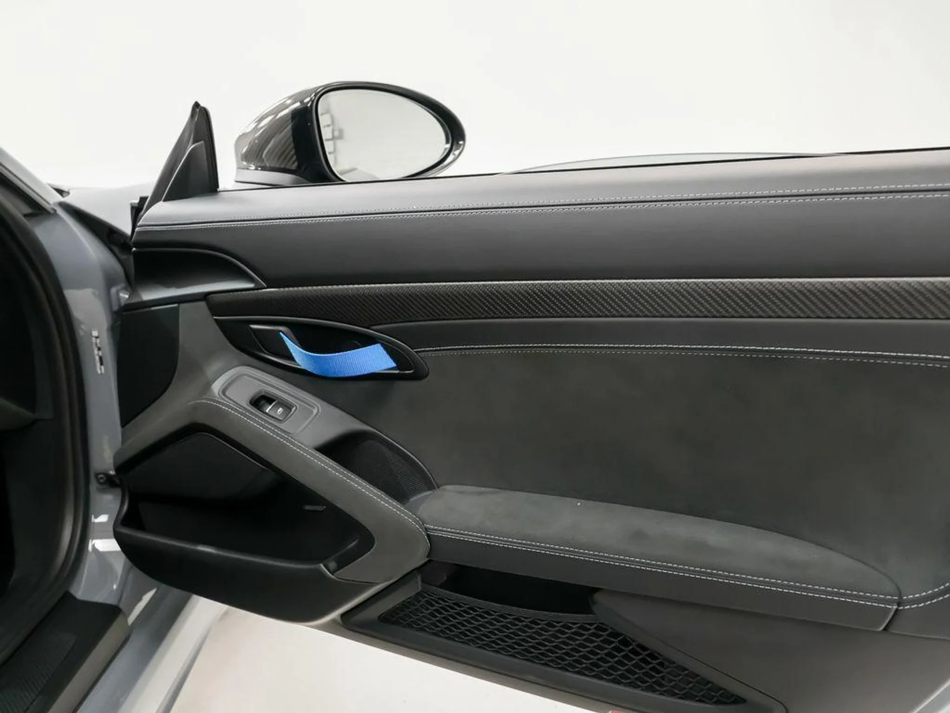 mph015_1589503223_jh9s_I_Xn_X8a_UMJ_Fol_C10_Q4gr_DMFI_89386ffa26