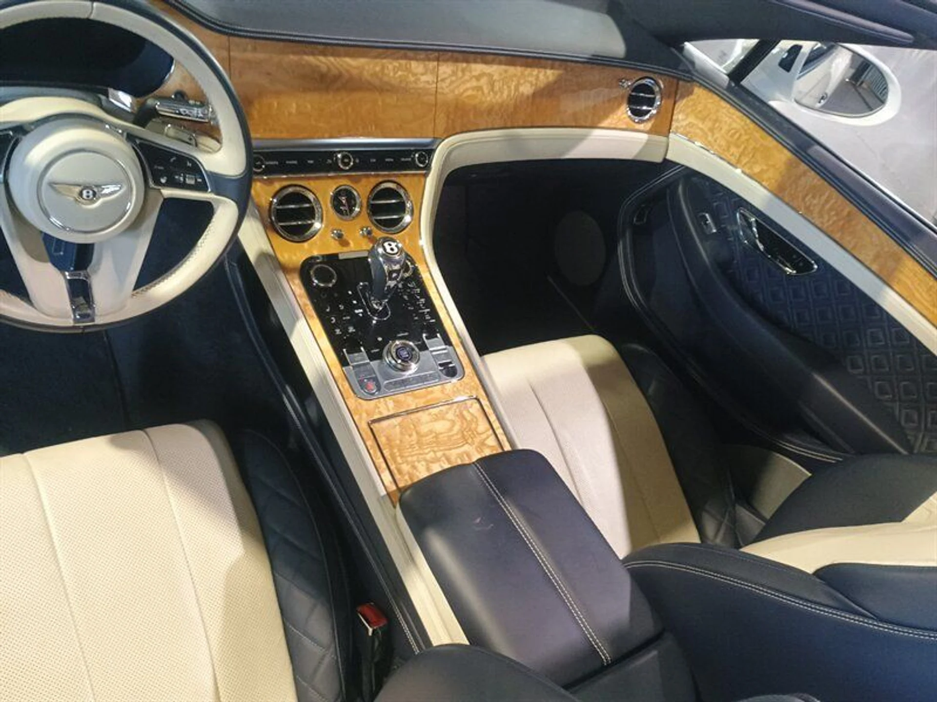 mph015_1593280340_5ae2e8a51e_800_c8b86e6147