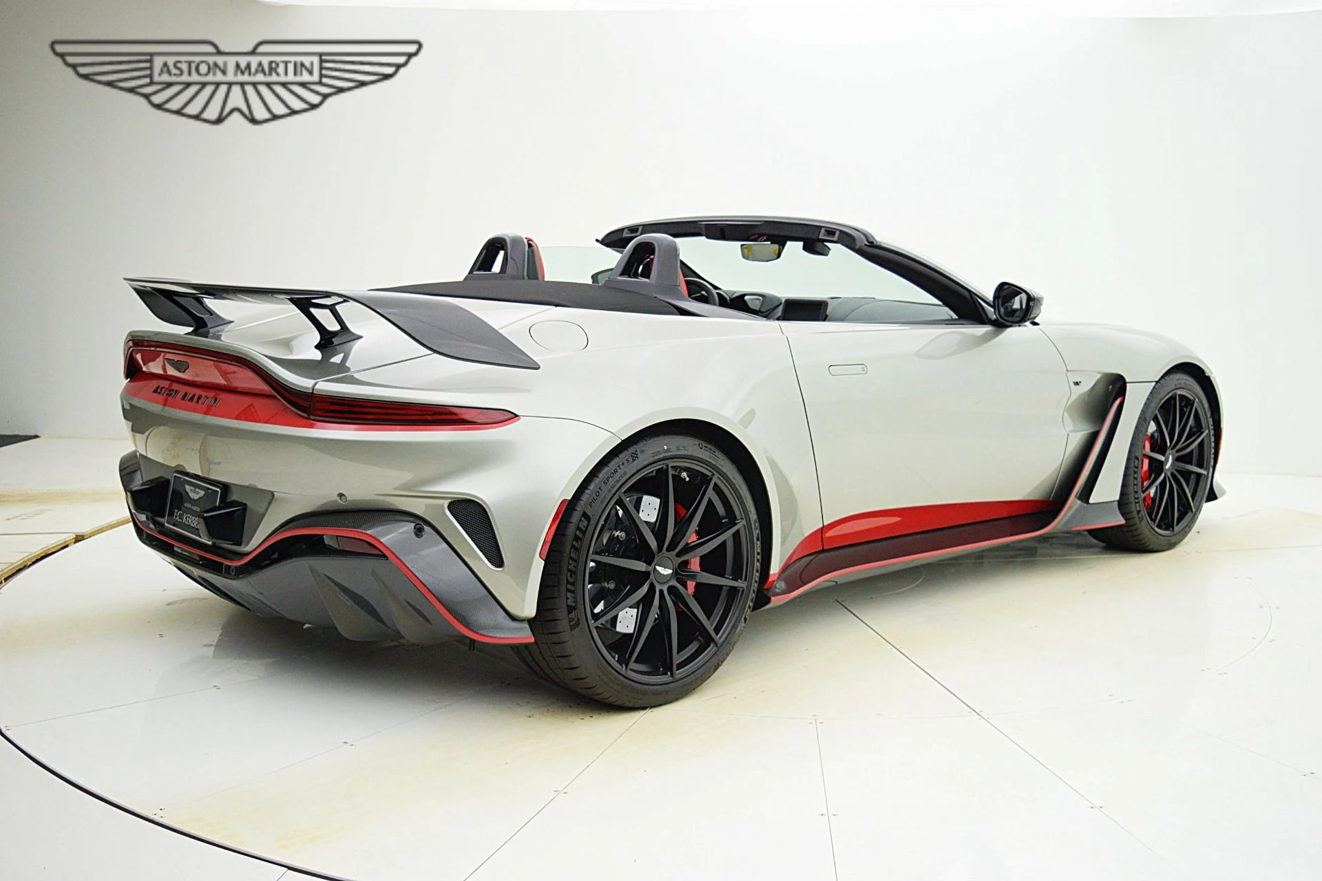 mph015_1597560788_Used_2023_Aston_Martin_Vantage_V12_Roadster_1723145187_75d7595bf3