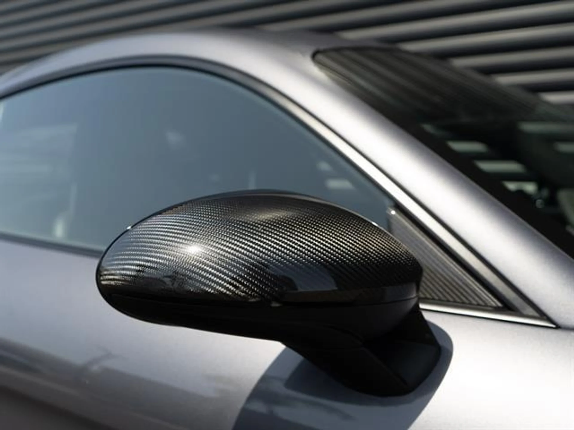 mph015_1599221836_hd7_E_Llcw_U29_AM_Oh_Xozwj3_M4_Z9_AQ_503b785865