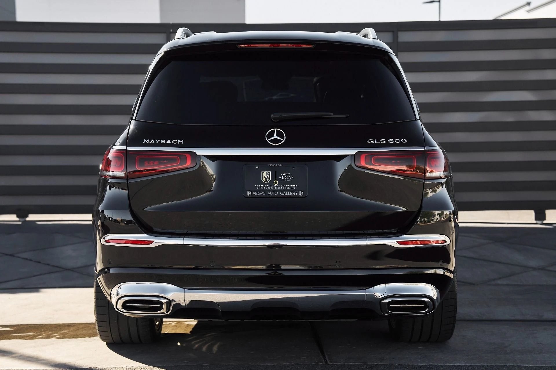 mph015_1616795019_Used_2021_Mercedes_Benz_GLS_Maybach_GLS_600_1761357278_b10d911fe3
