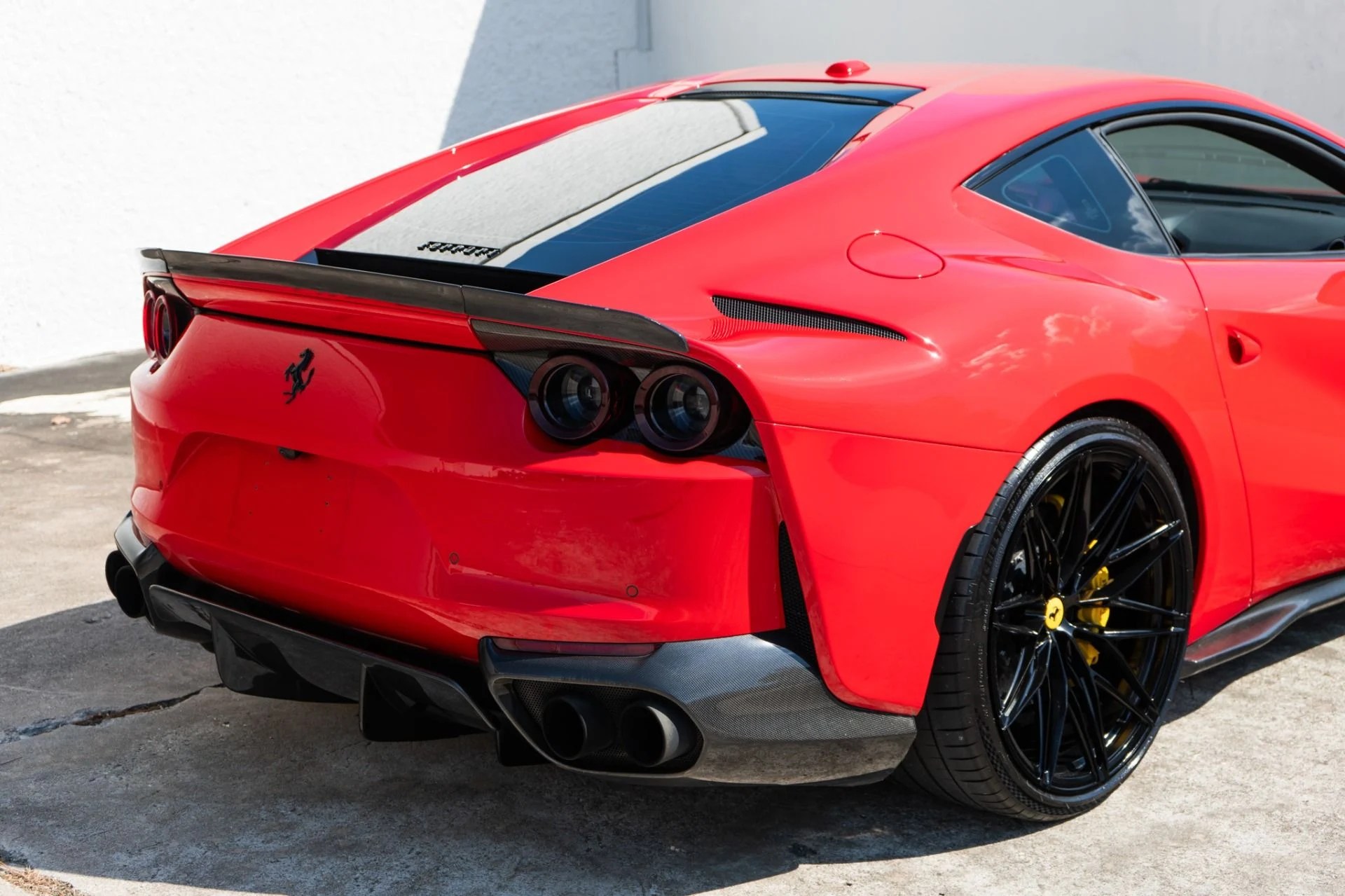 mph015_1624070530_Used_2019_Ferrari_812_Superfast_1789594938_275d9d4f3b